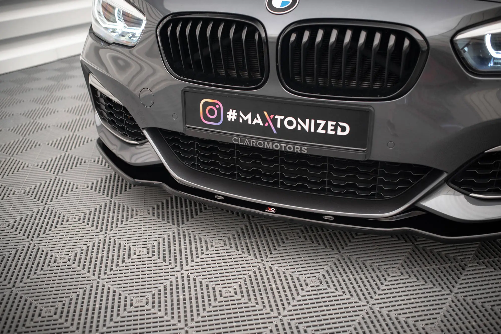 Frontspoiler BMW 1 ((F20 / F21) M Power LCI 2015 - 2019 | V.1 Glossy Black Edition
