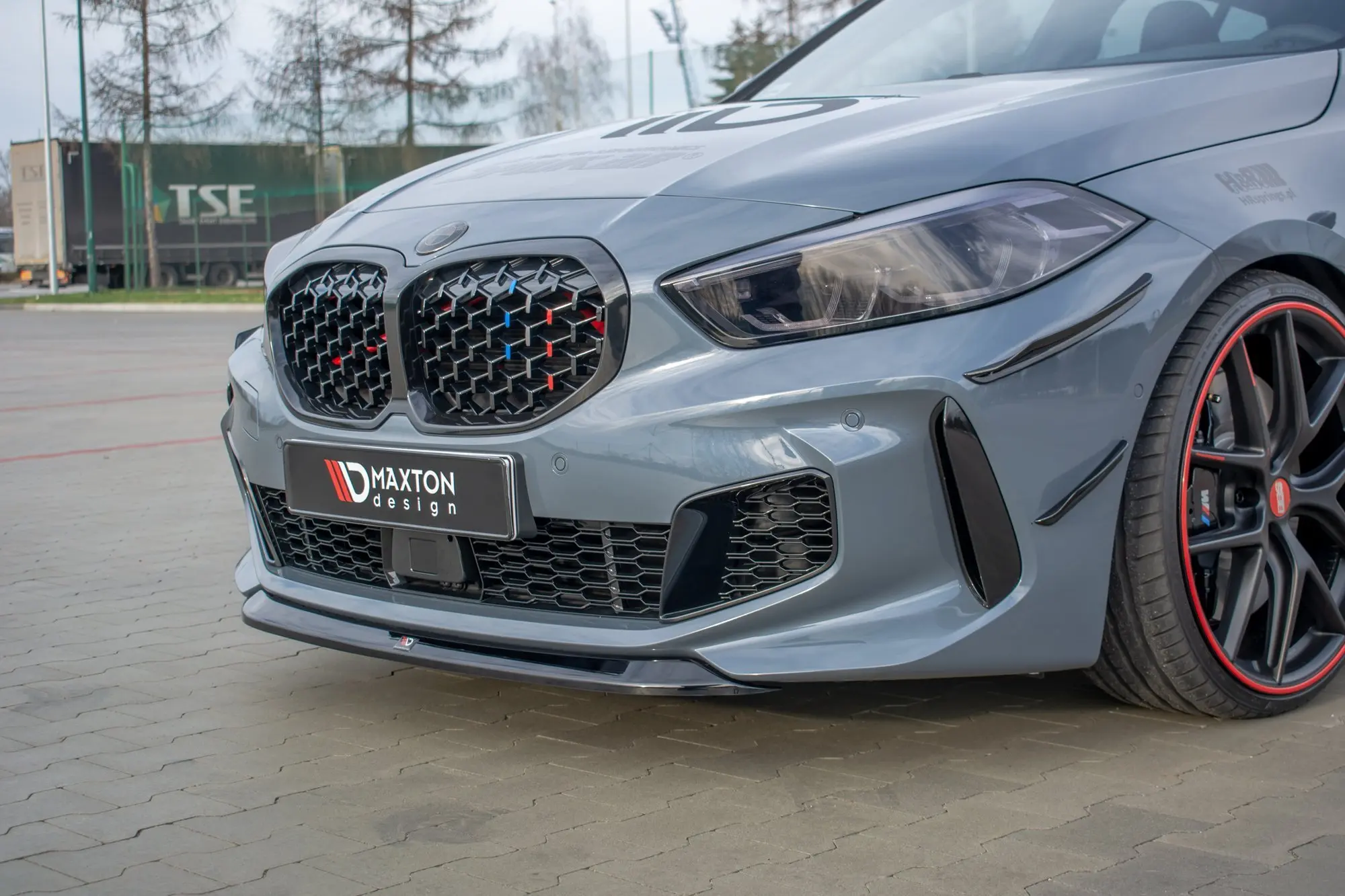 Frontspoiler BMW 1 (F40) M-Pack / M135i 2019 - 2024  | V.2 Glossy Black Edition