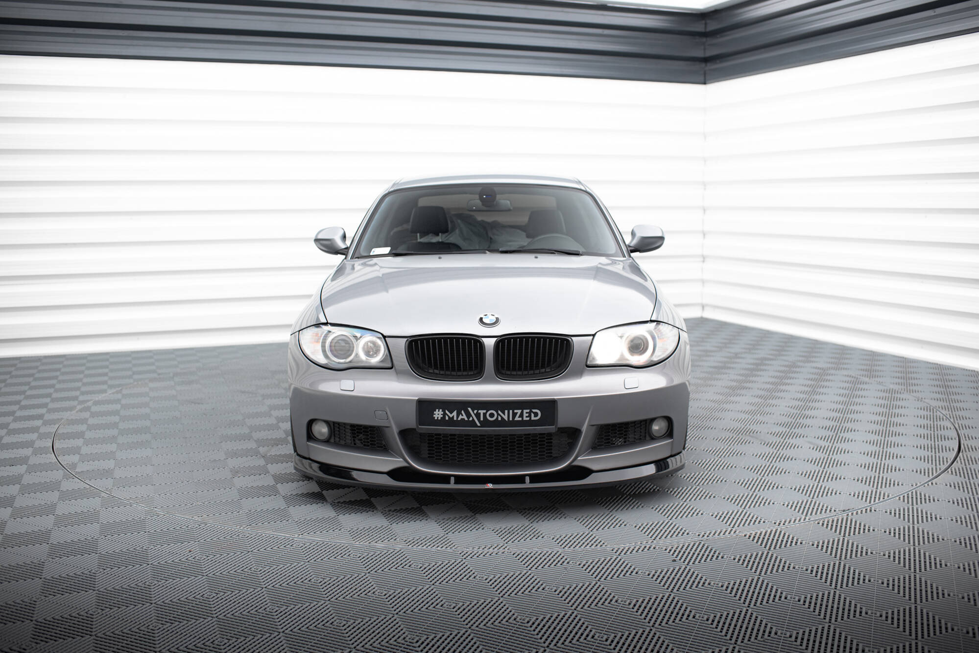 Frontspoiler BMW 1 M-Pack (E82) 2007 - 2011 | Sport Glossy Black Edition V2 – bilde 2
