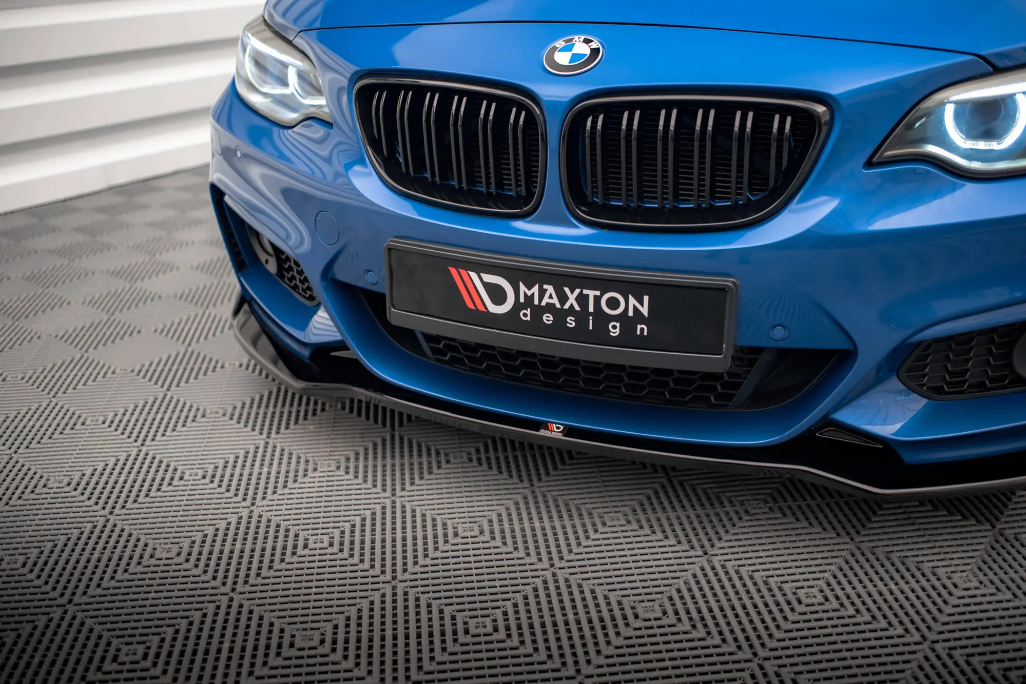 Frontspoiler BMW 2 (F22) M-Pakke 2013-2019 | V.1 Glossy Black Edition