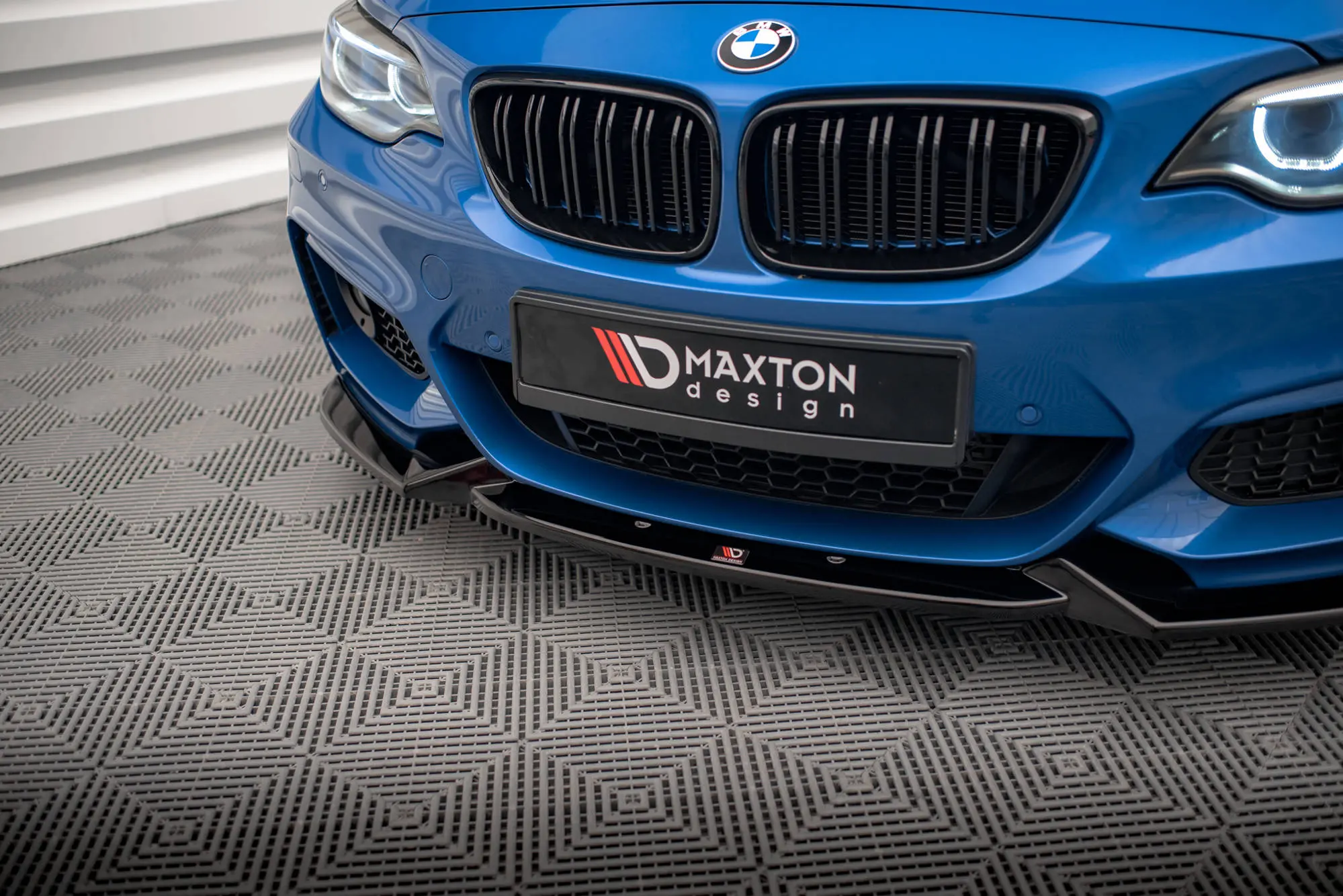 Frontspoiler BMW 2 (F22) M-Pakke 2013-2019 | V.2 Glossy Black Edition
