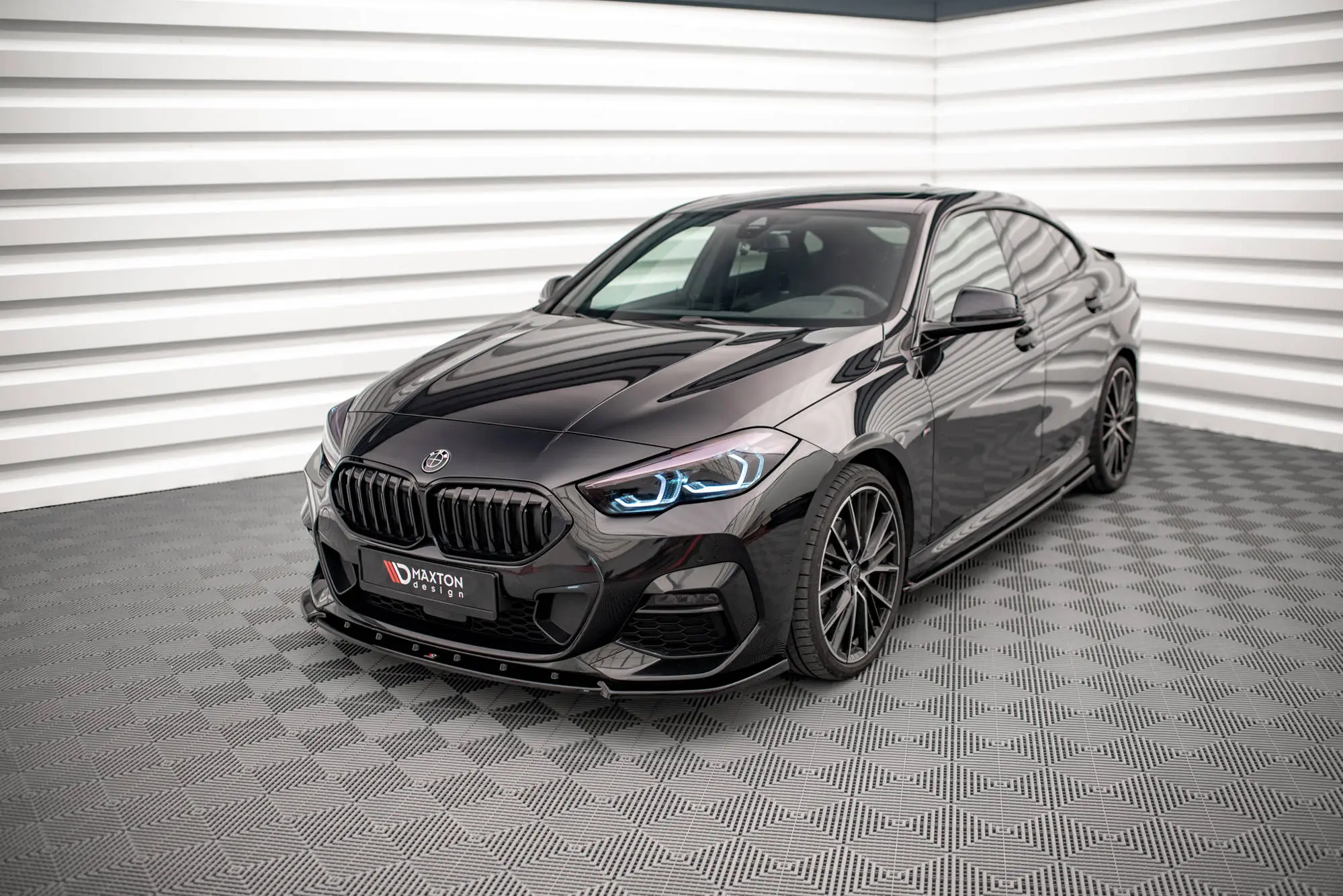Frontspoiler BMW 2 Gran Coupe (F44) M-Pakke / M235i (F44) 2019-> | V.2 Glossy Black Edition – bilde 3