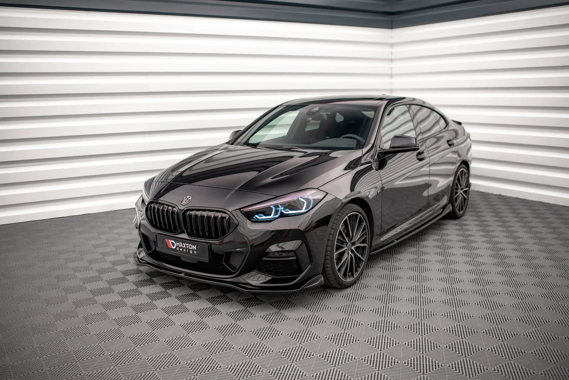 Frontspoiler BMW 2 Gran Coupe (F44) M-Pakke / M235i (F44) 2019-> | V.3 Glossy Black Edition – bilde 3