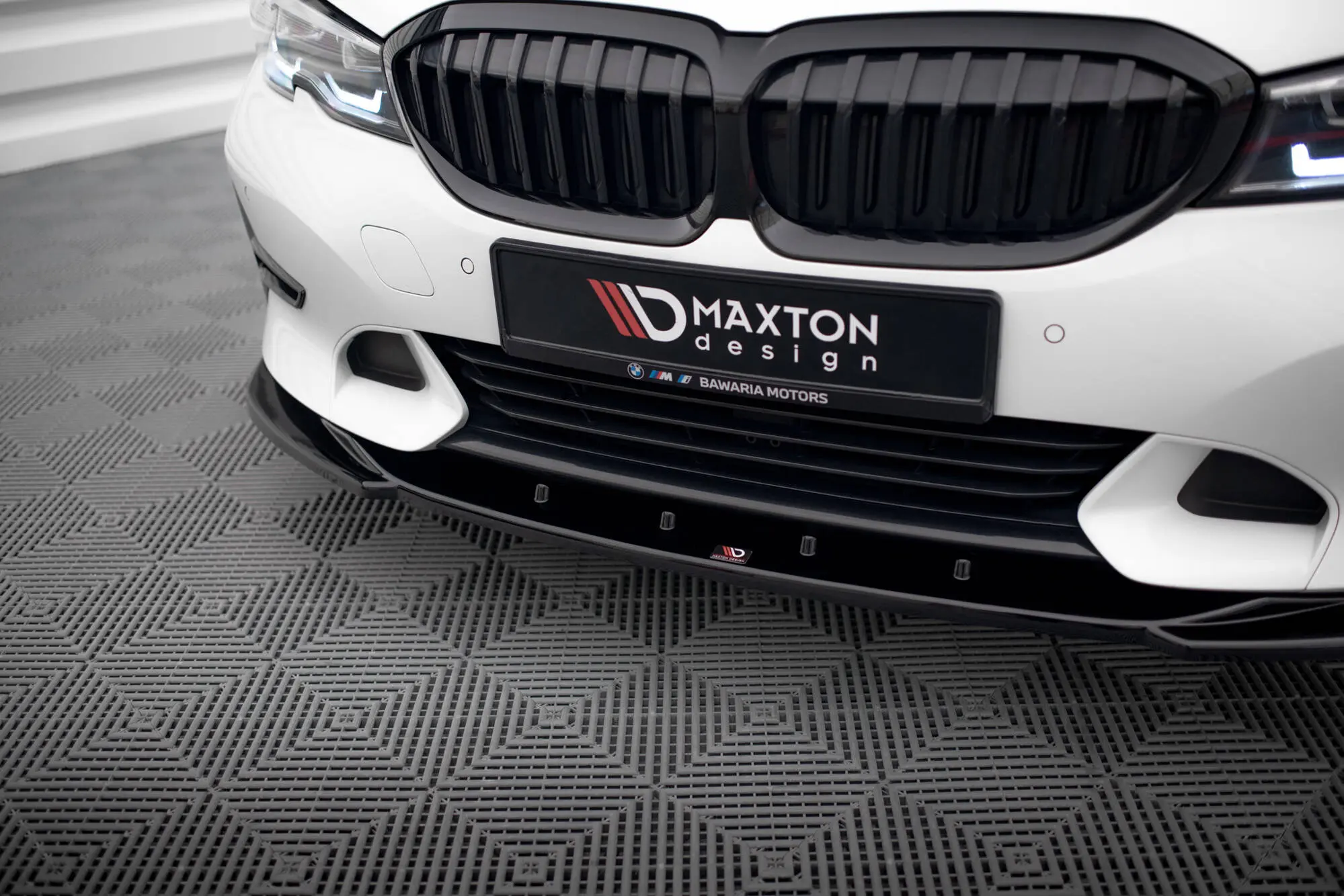 Frontspoiler BMW 3 (G20 / G21) Sport Line 2018 - 2022 | V.2 Glossy Black Edition