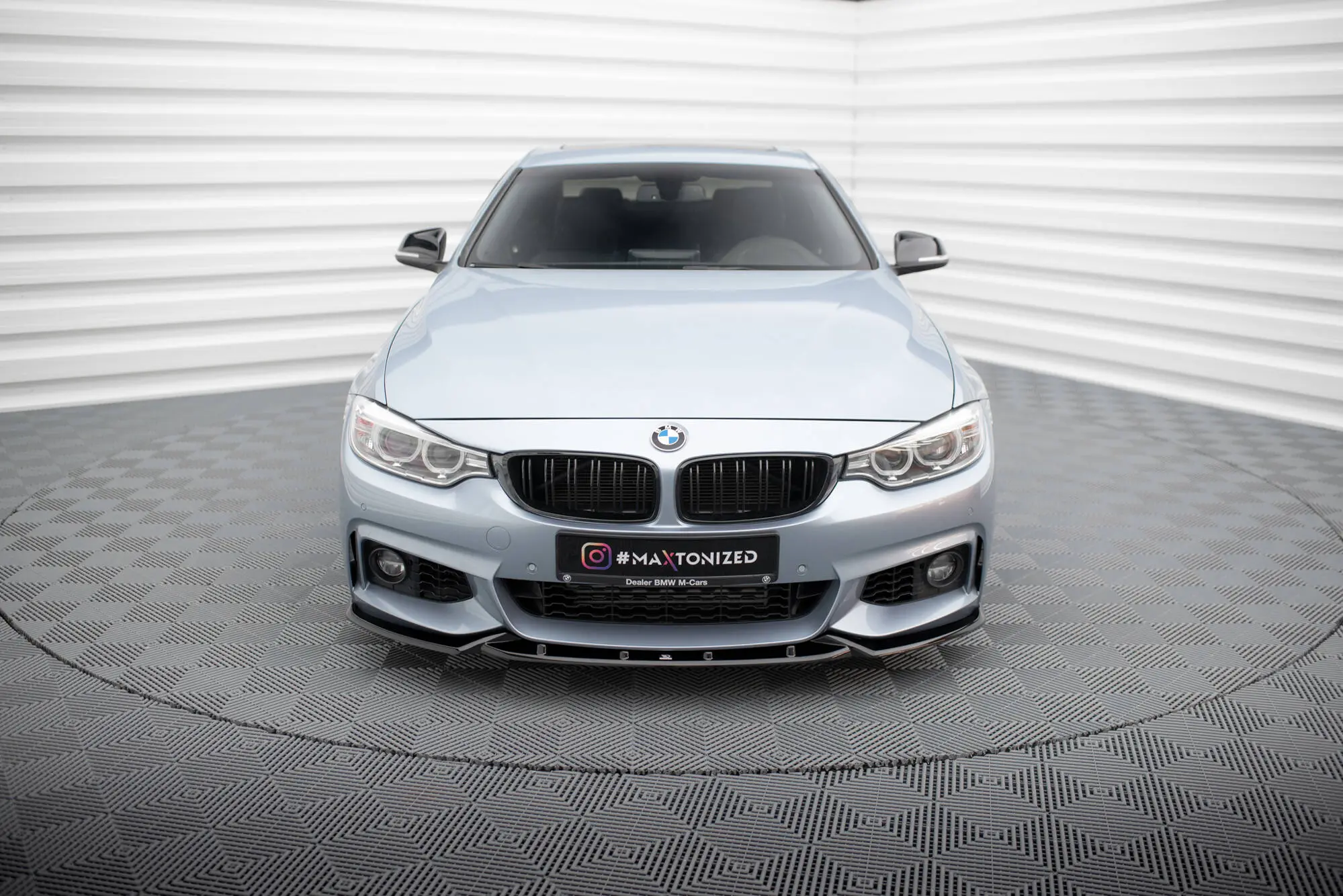 Frontspoiler BMW 4 Coupe (F32) M-Pakke 2013 - 2020 | V.3 Glossy Black Edition – bilde 3