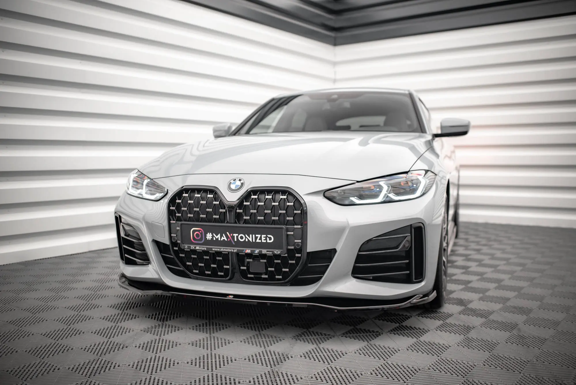 Frontspoiler BMW 4 Gran Coupe (G26) / BMW i4 (G26) M-Pakke 2021-> | V.1 Glossy Black Edition Image 2