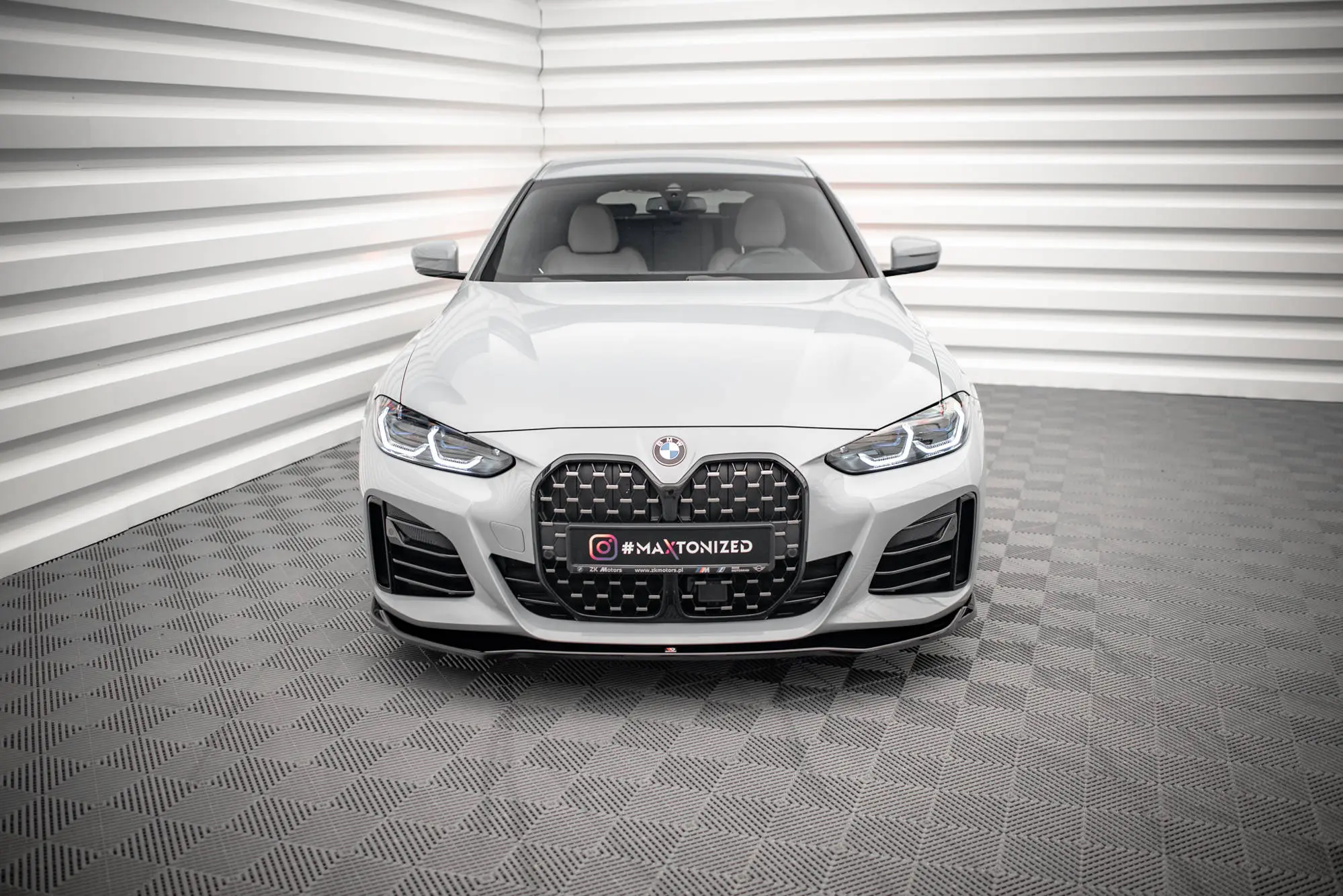 Frontspoiler BMW 4 Gran Coupe (G26) / BMW i4 (G26) M-Pakke 2021-> | V.1 Glossy Black Edition Image 3
