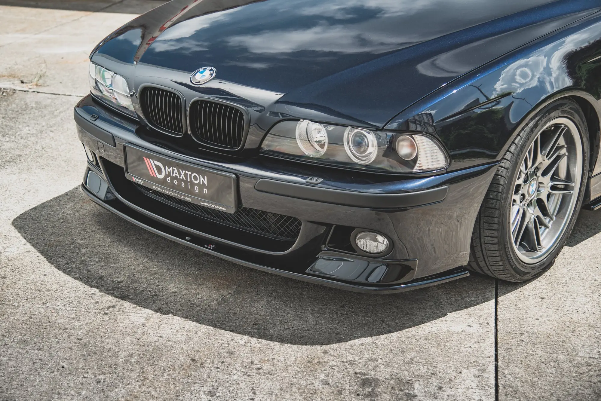 Frontspoiler BMW 5 (E39) M-Pakke / M5 (E39) 1998-2003 | Glossy Black Edition – bilde 5