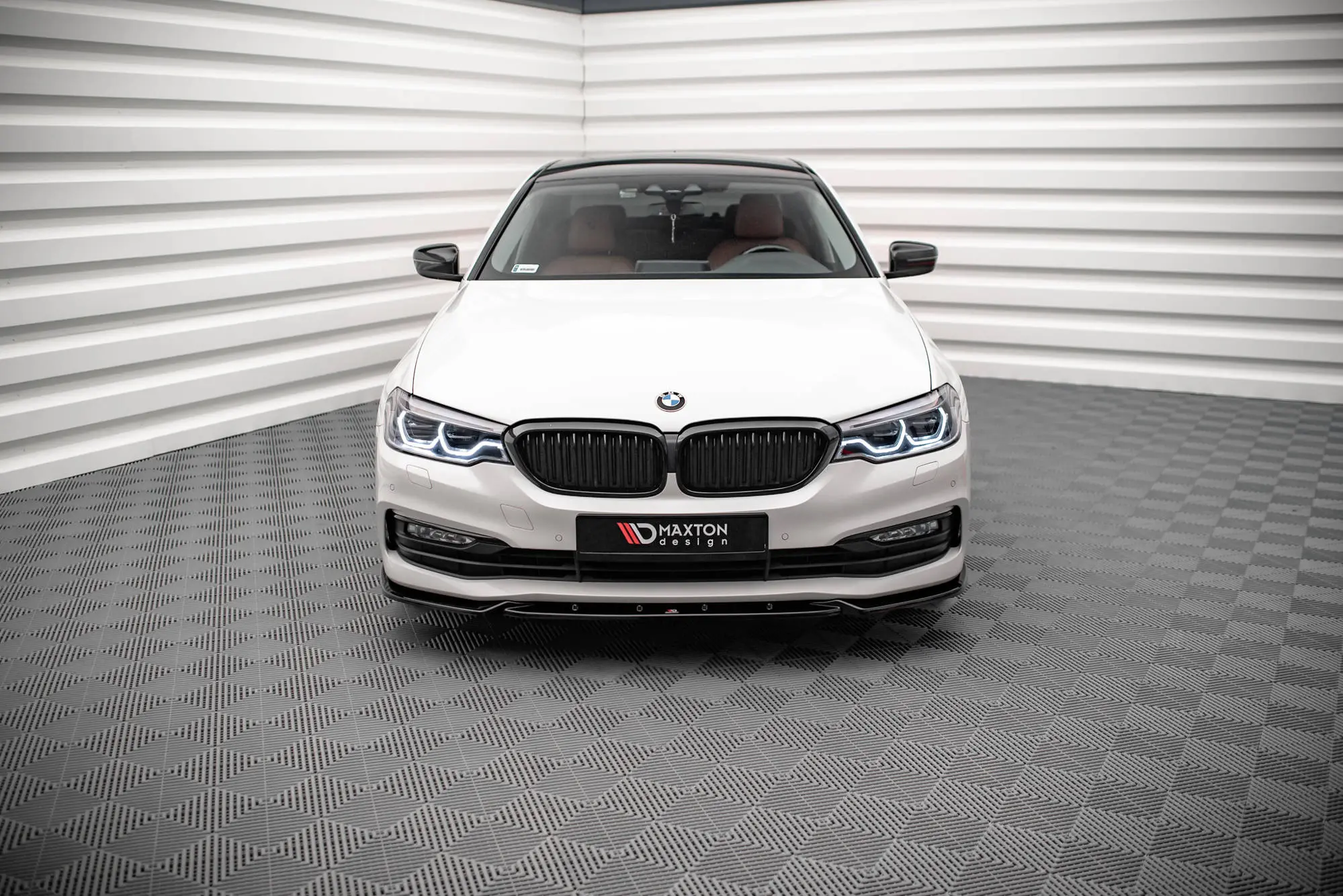Frontspoiler BMW 5 (G30/G31) 2017 - 2020 | V.2 Glossy Black Edition – bilde 2