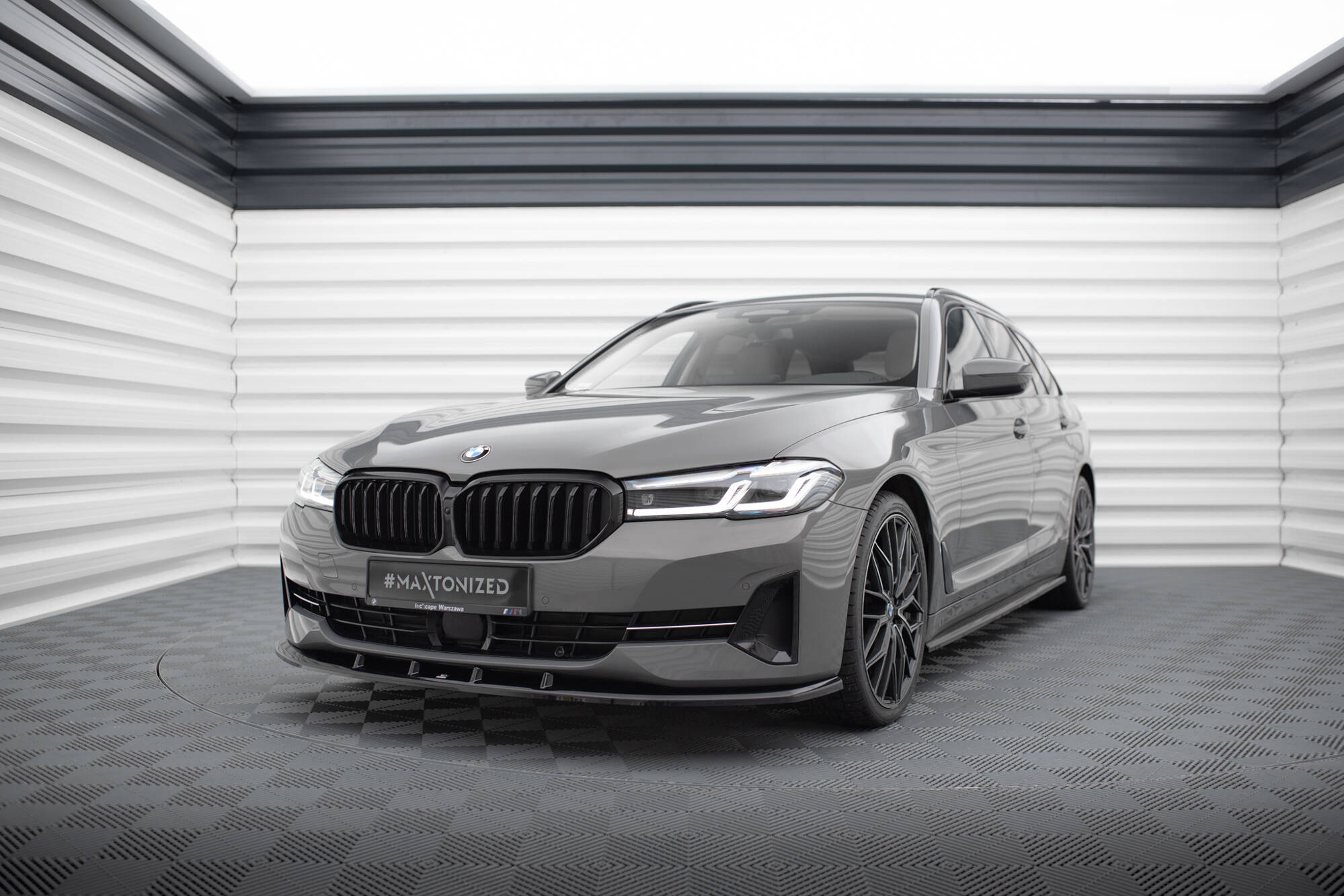 Frontspoiler BMW 5 (G30/G31) Facelift 2020 - 2023 | Sport Glossy Black Edition V1