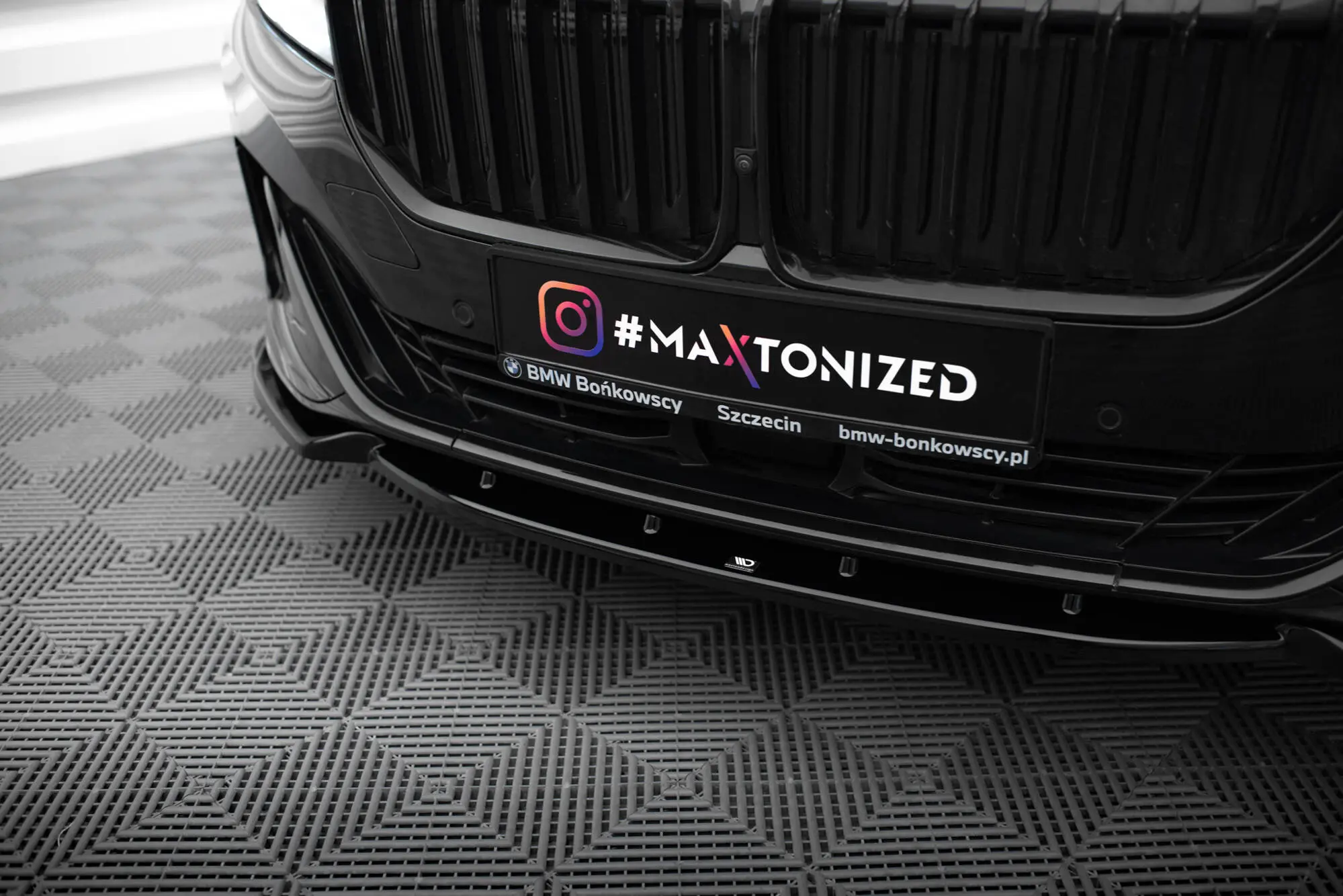 Frontspoiler BMW 7 (G11) facelift 2019 - 2022 | V.1 Glossy Black Edition