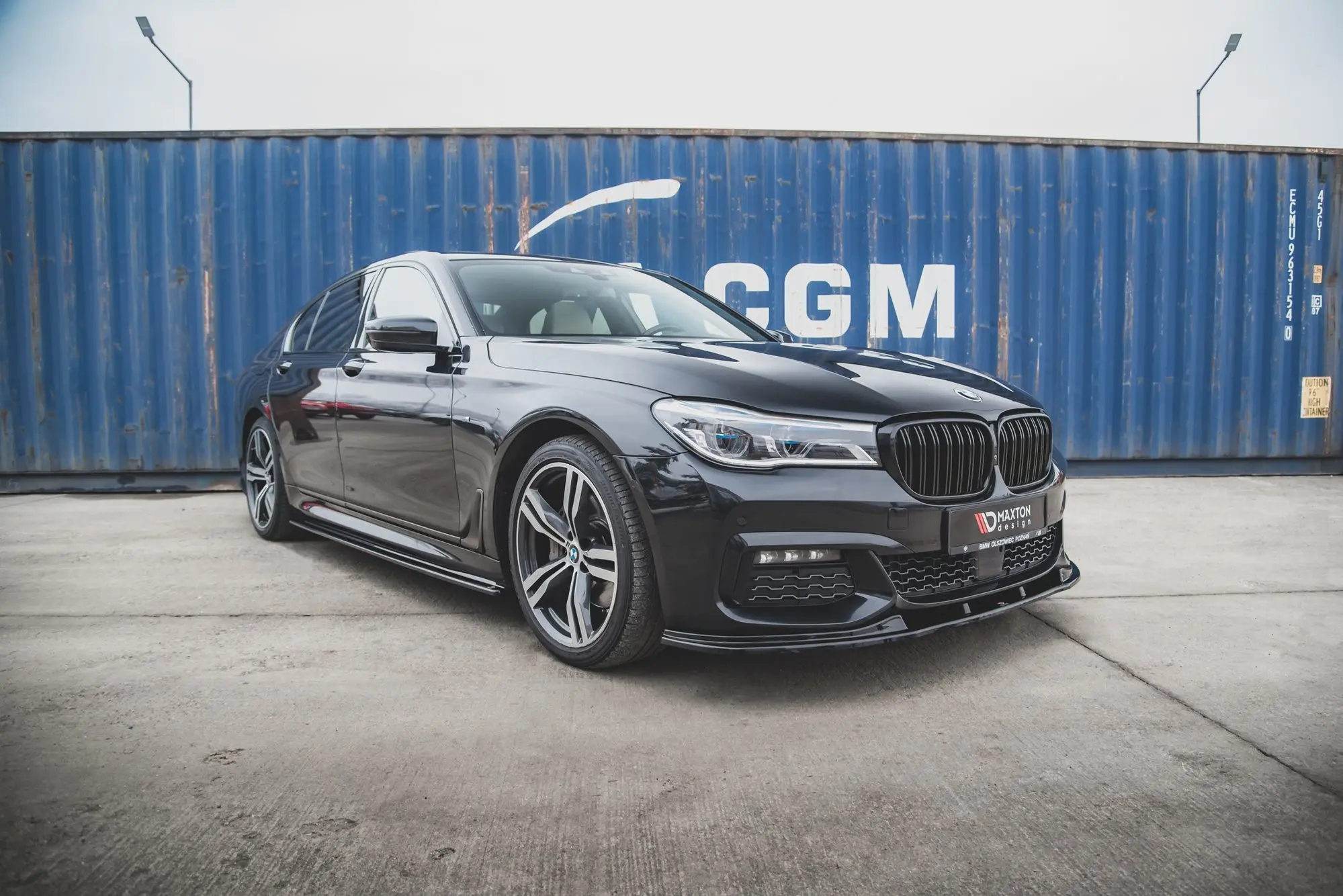 Frontspoiler BMW 7 (G11) M-pakke 2015-2018 | V.2 Glossy Black Edition – bilde 4