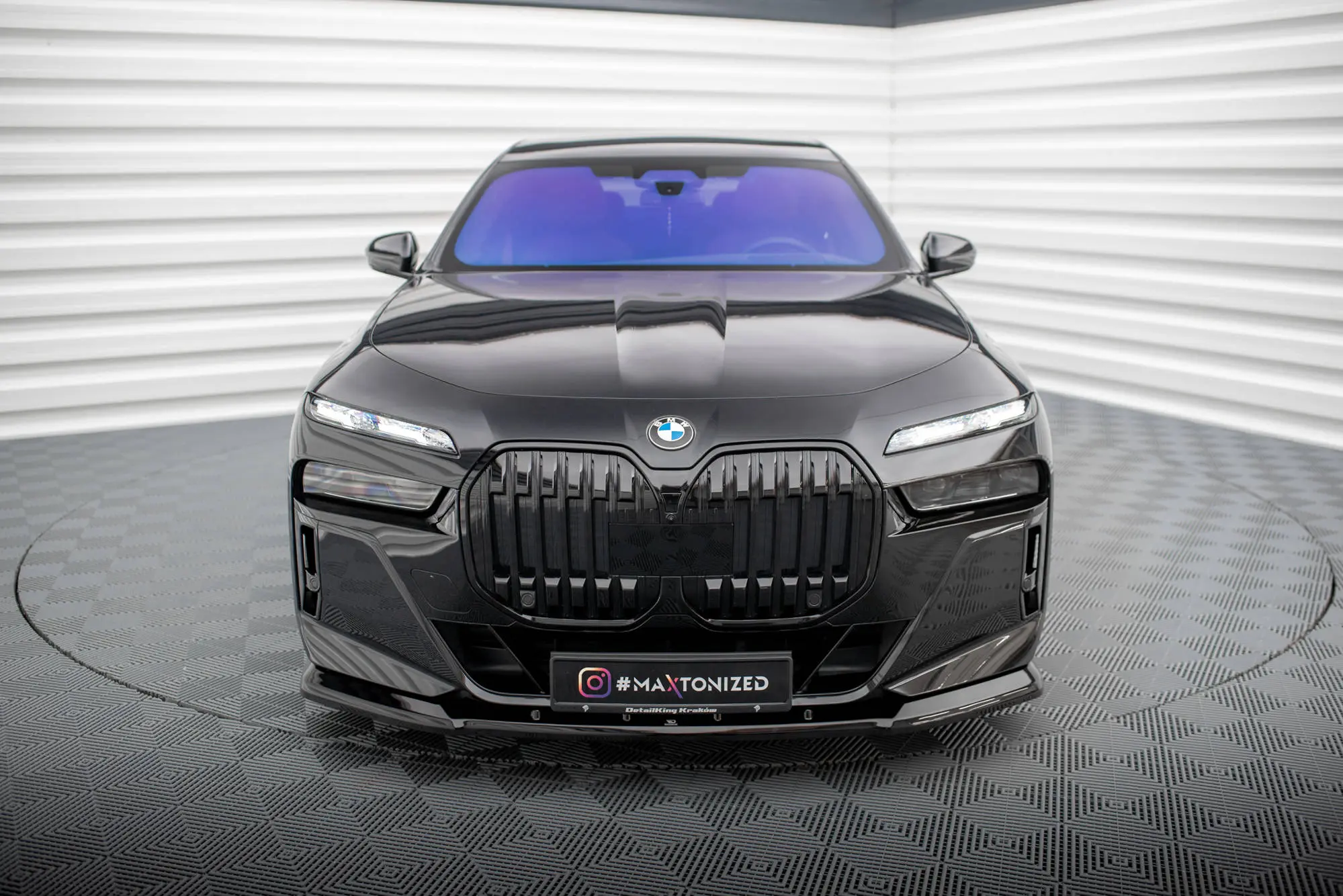 Frontspoiler BMW 7 (G70) M-Pack 2022 ->  | V.1 Glossy Black Edition – bilde 3