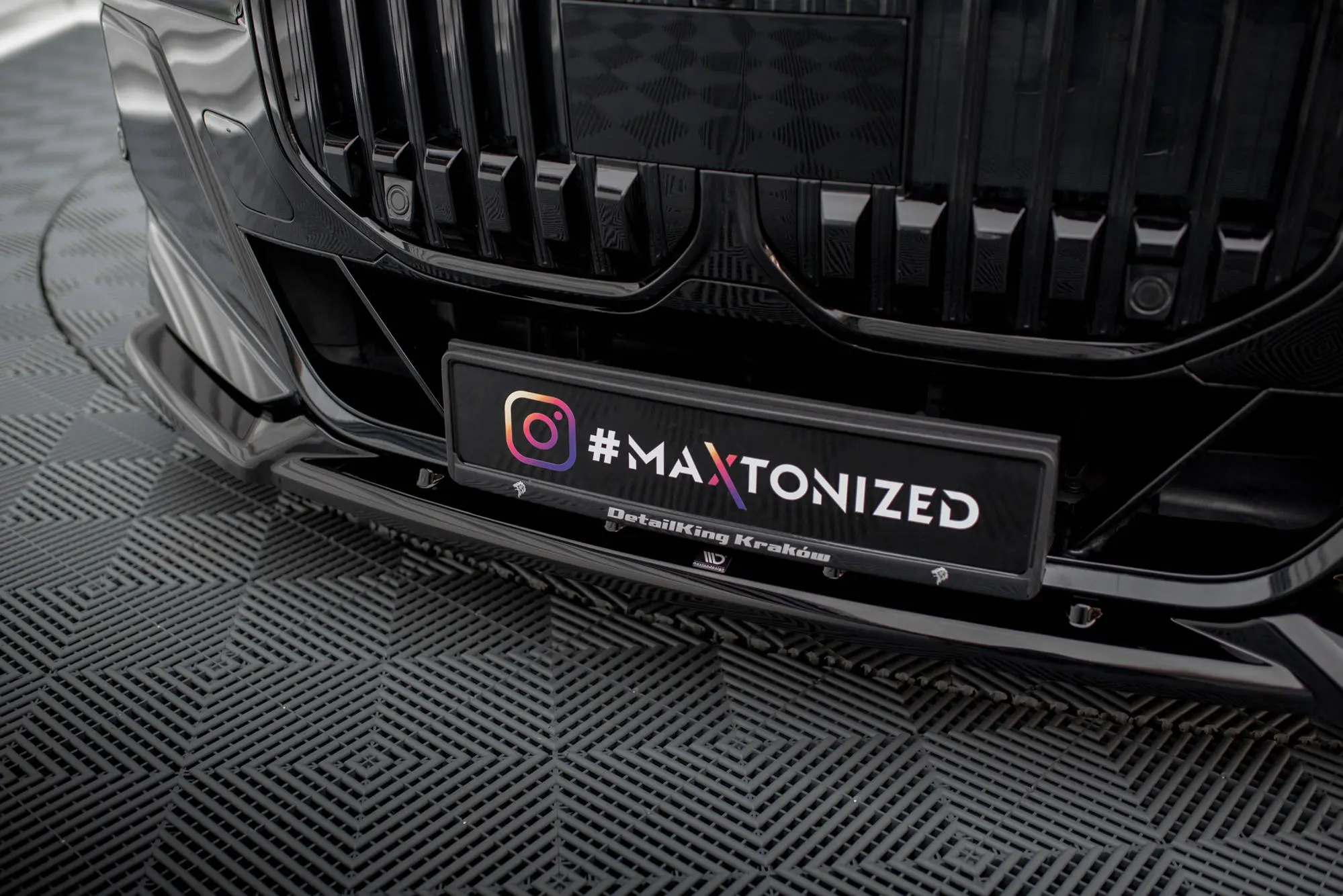 Frontspoiler BMW 7 (G70) M-Pack 2022 ->  | V.2 Glossy Black Edition – bilde 2