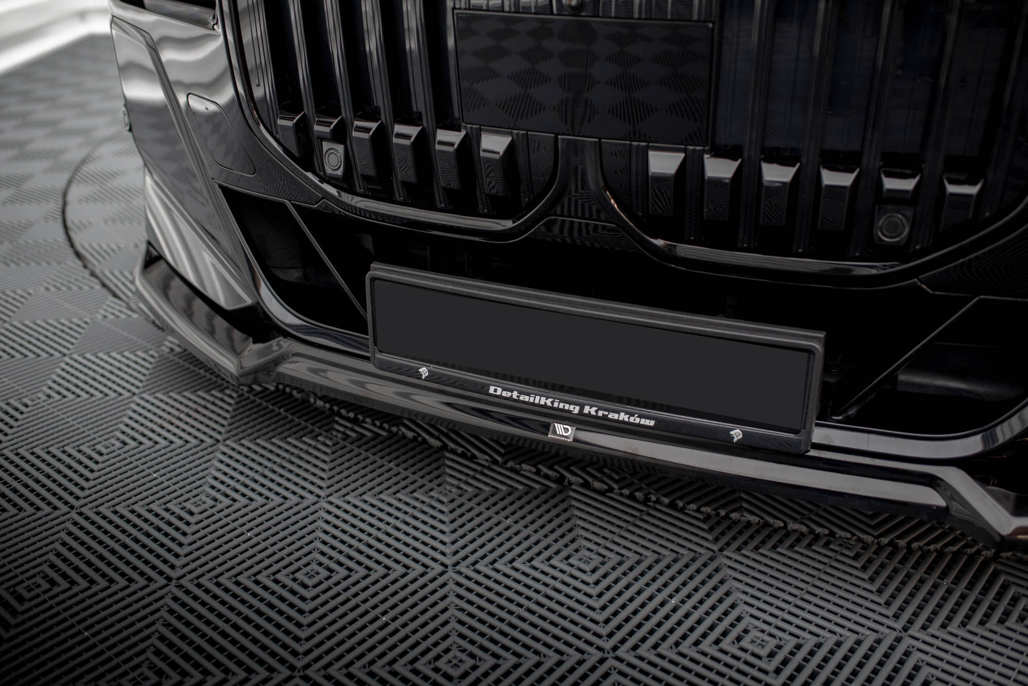 Frontspoiler BMW 7 (G70) M-Pack 2022 ->  | V.3 Glossy Black Edition
