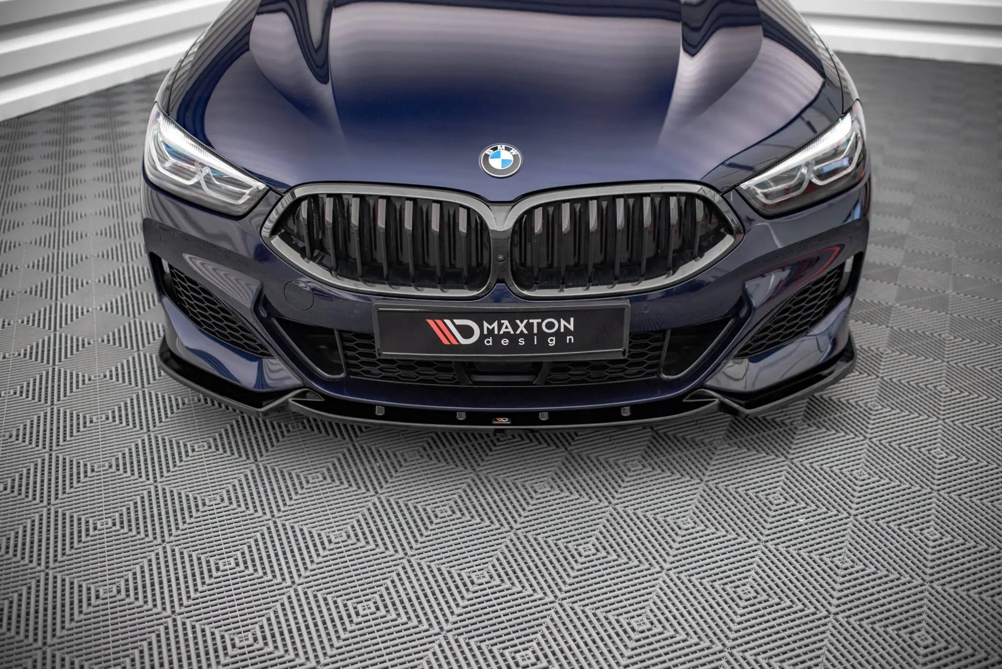 Frontspoiler BMW 8 Coupe (G15) M-Pack / 8 Gran Coupe (G16) M-Pack / M8 (F92) 2018 - 2022 | V.3 Glossy Black Edition