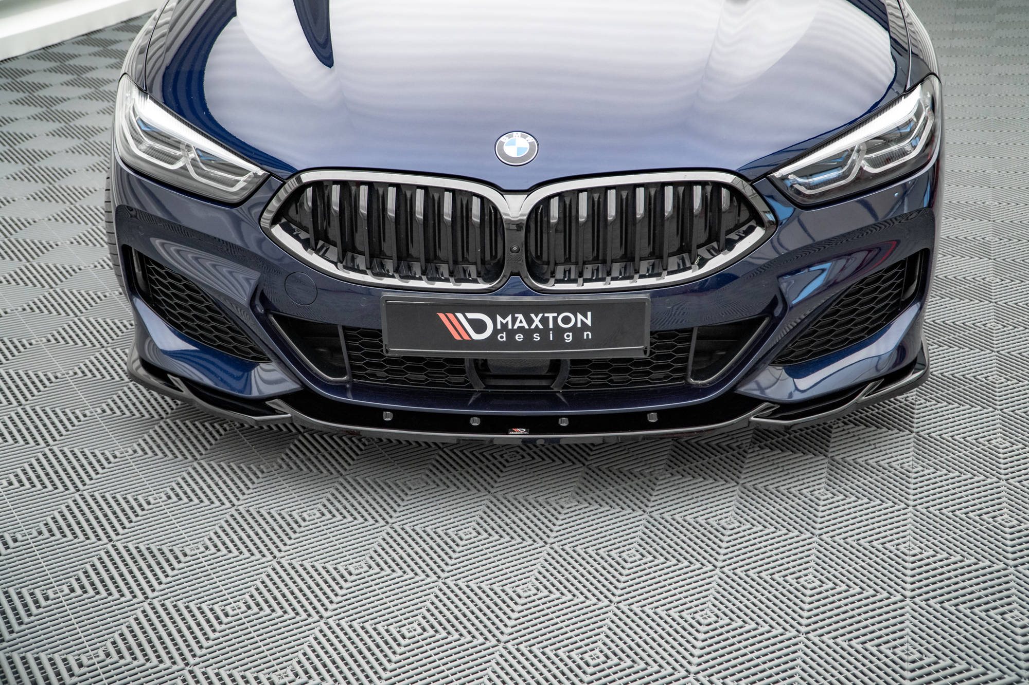 Frontspoiler BMW 8 Coupe (G15) M-Pack / 8 Gran Coupe (G16) M-Pack / M8 (F92) 2018 - 2022 | V.4 Glossy Black Edition