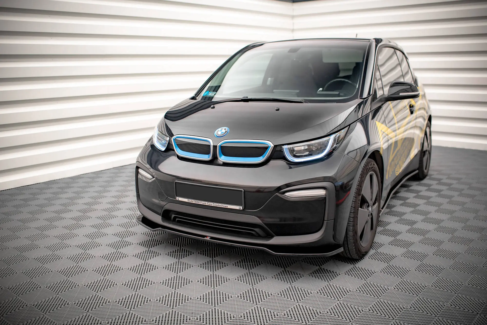 Frontspoiler BMW i3 LCI 2017 - 2022  | V.1 Glossy Black Edition Image 2