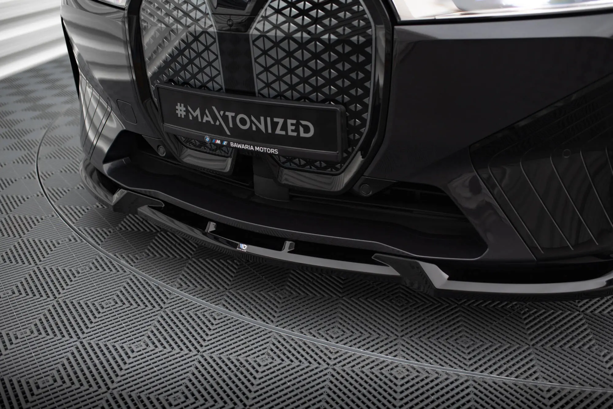 Frontspoiler BMW iX (I20) M-Pack 2021 -> | V.1 Glossy Black Edition – bilde 2