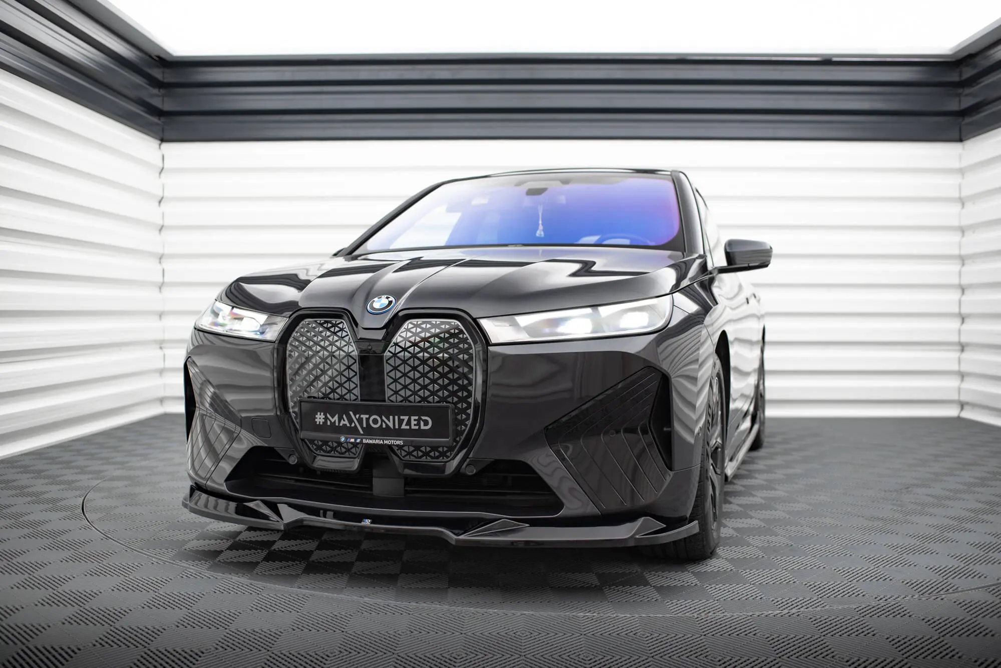 Frontspoiler BMW iX (I20) M-Pack 2021 -> | V.2 Glossy Black Edition Image 1