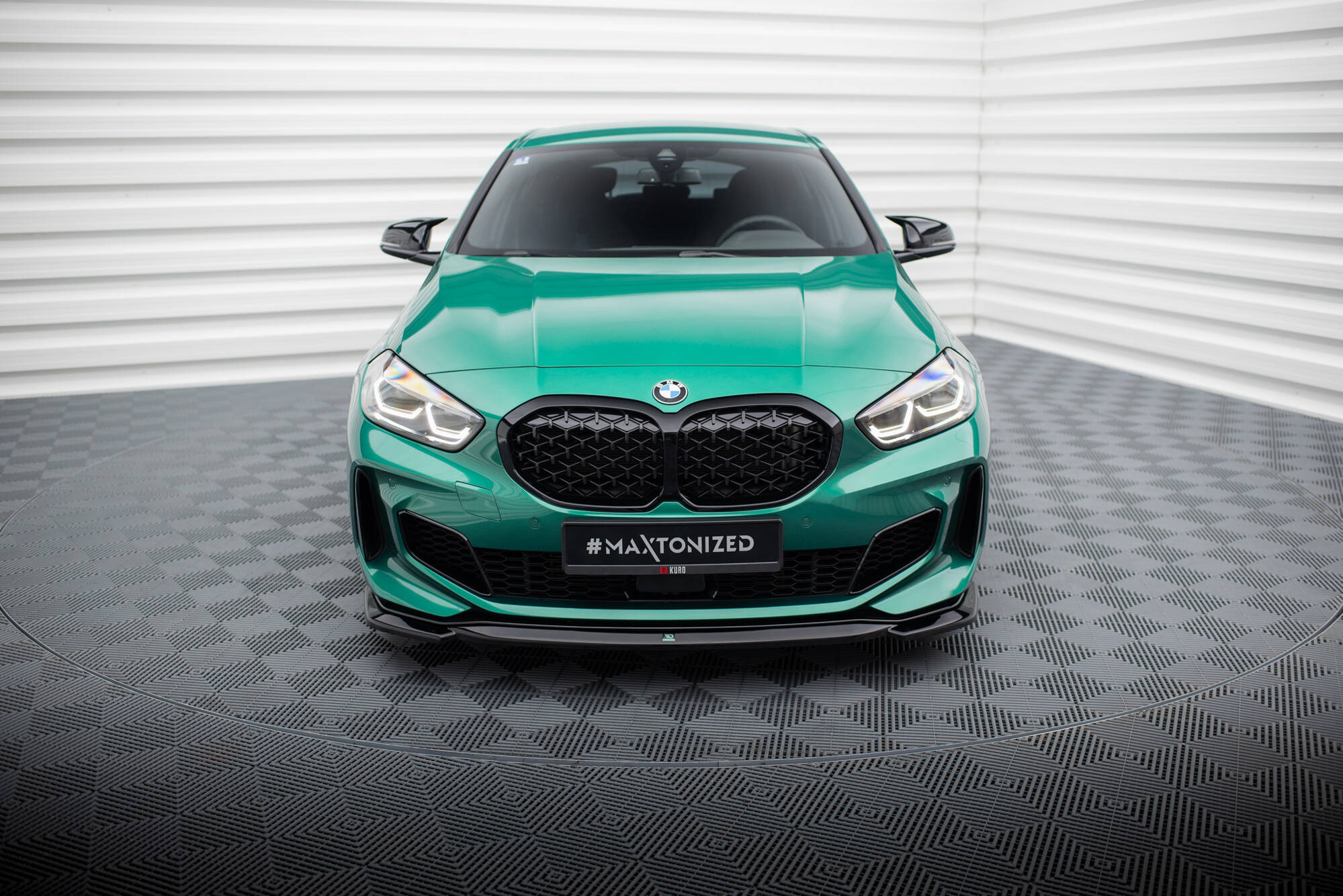 Frontspoiler BMW M135i (F40) 2022 - 2024 | Sport Glossy Black Edition V10 – bilde 2
