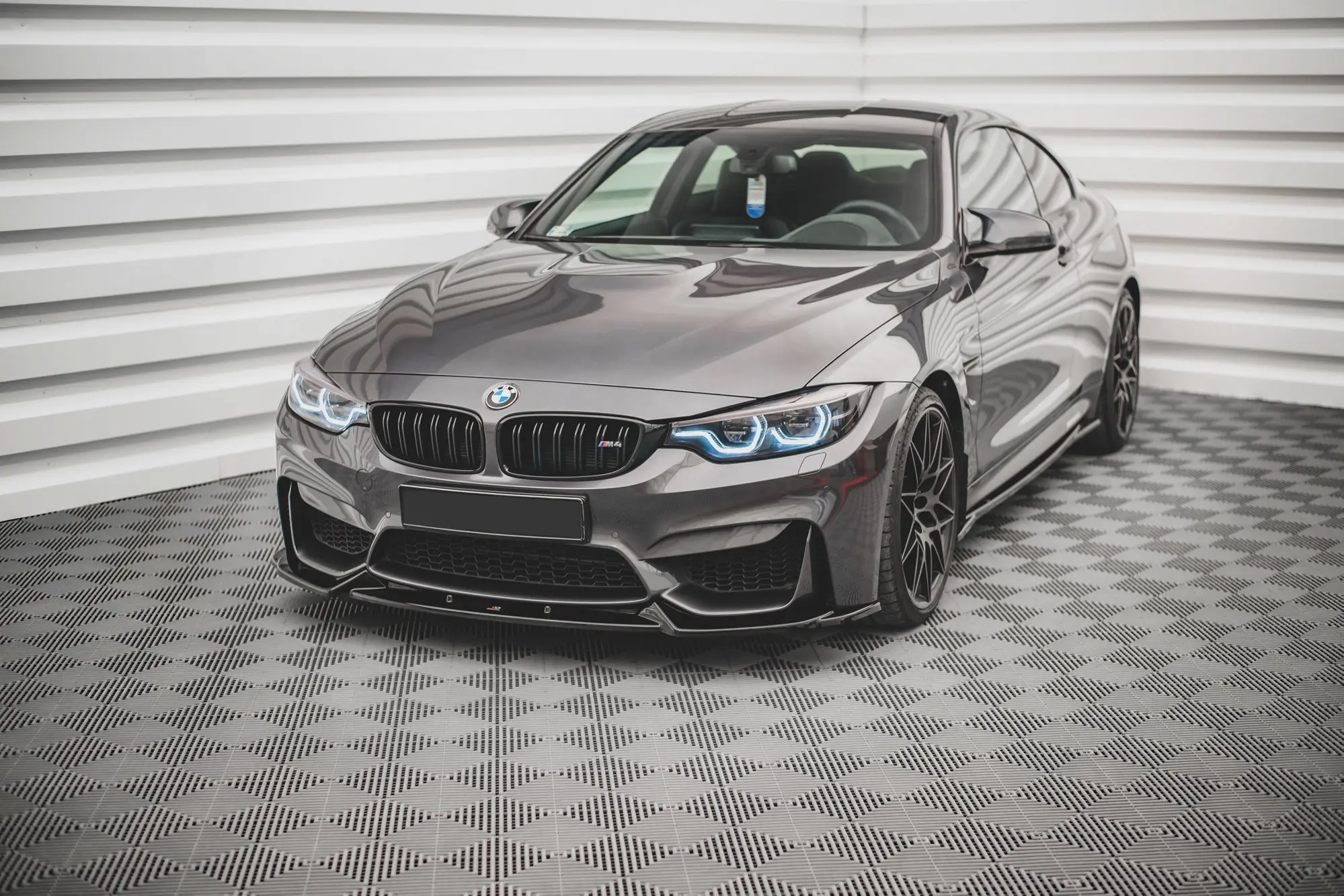 Frontspoiler BMW M4 (F82 / F83) 2014 - 2021 | Glossy Black Edition – bilde 2