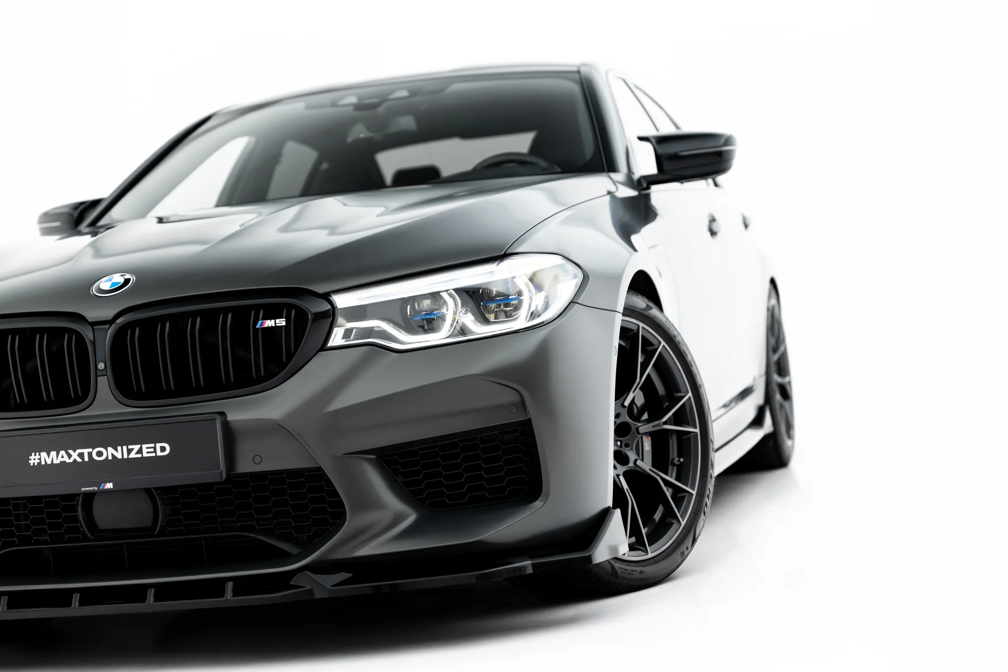 Frontspoiler BMW M5 (F90) 2017 - 2020  | Sport Glossy Black Edition V3 – bilde 4