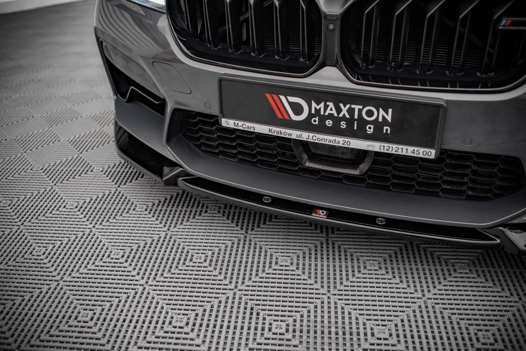 Frontspoiler BMW M5 (F90) Facelift 2020-> | V.1 Glossy Black Edition – bilde 3