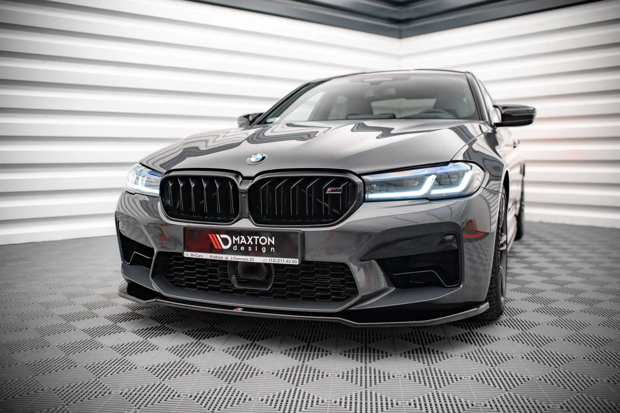 Frontspoiler BMW M5 (F90) Facelift 2020-> | V.2 Glossy Black Edition – bilde 4