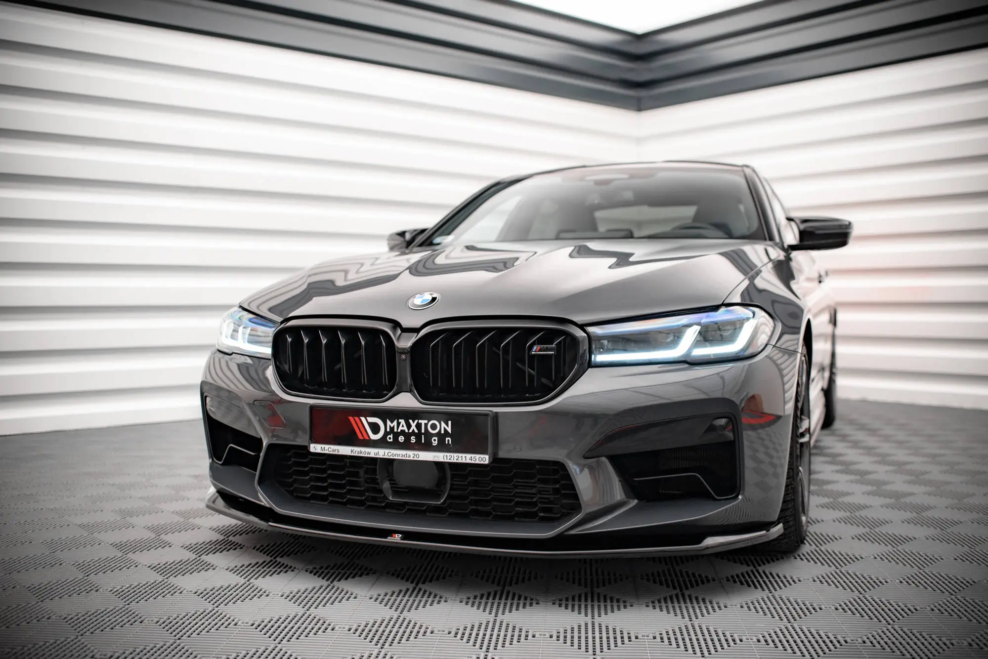 Frontspoiler BMW M5 (F90) Facelift 2020-> | V.3 Glossy Black Edition – bilde 4