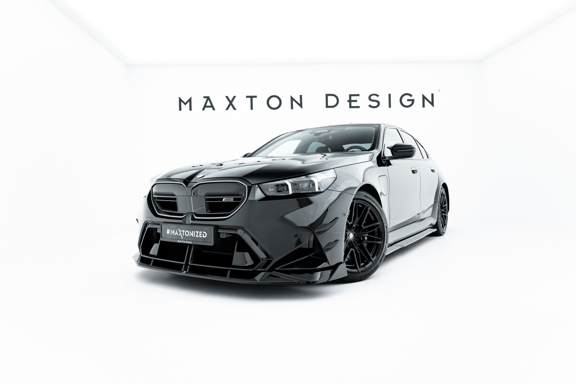 Frontspoiler BMW M5 (G90) 2024 -> | V2 Sport Glossy Black Edition – bilde 2