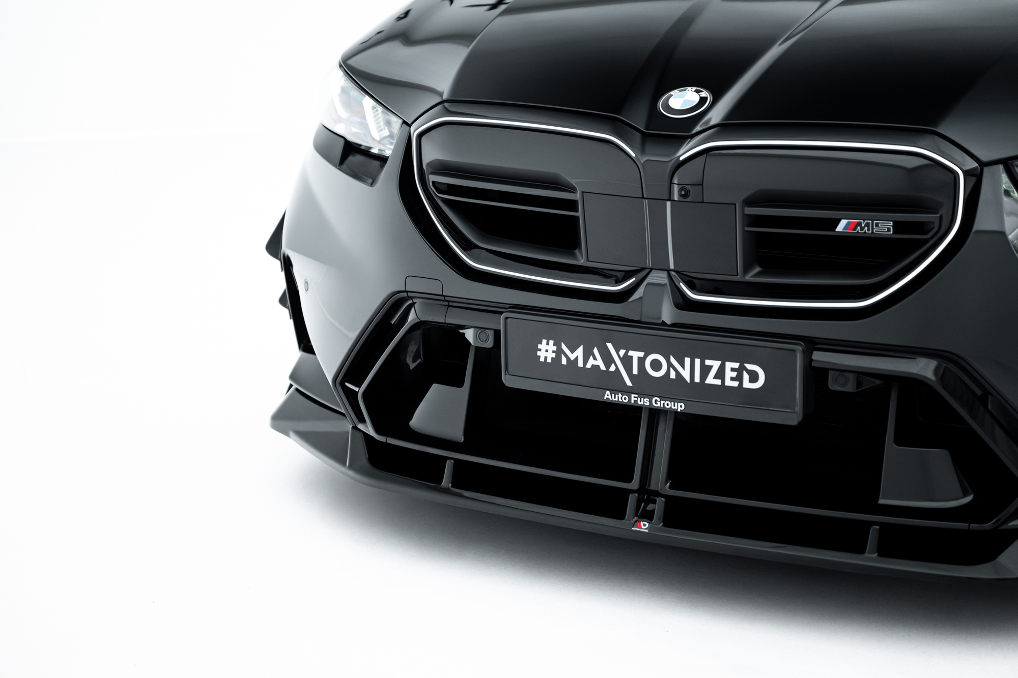 Frontspoiler BMW M5 (G90) 2024 -> | V2 Sport Glossy Black Edition – bilde 6