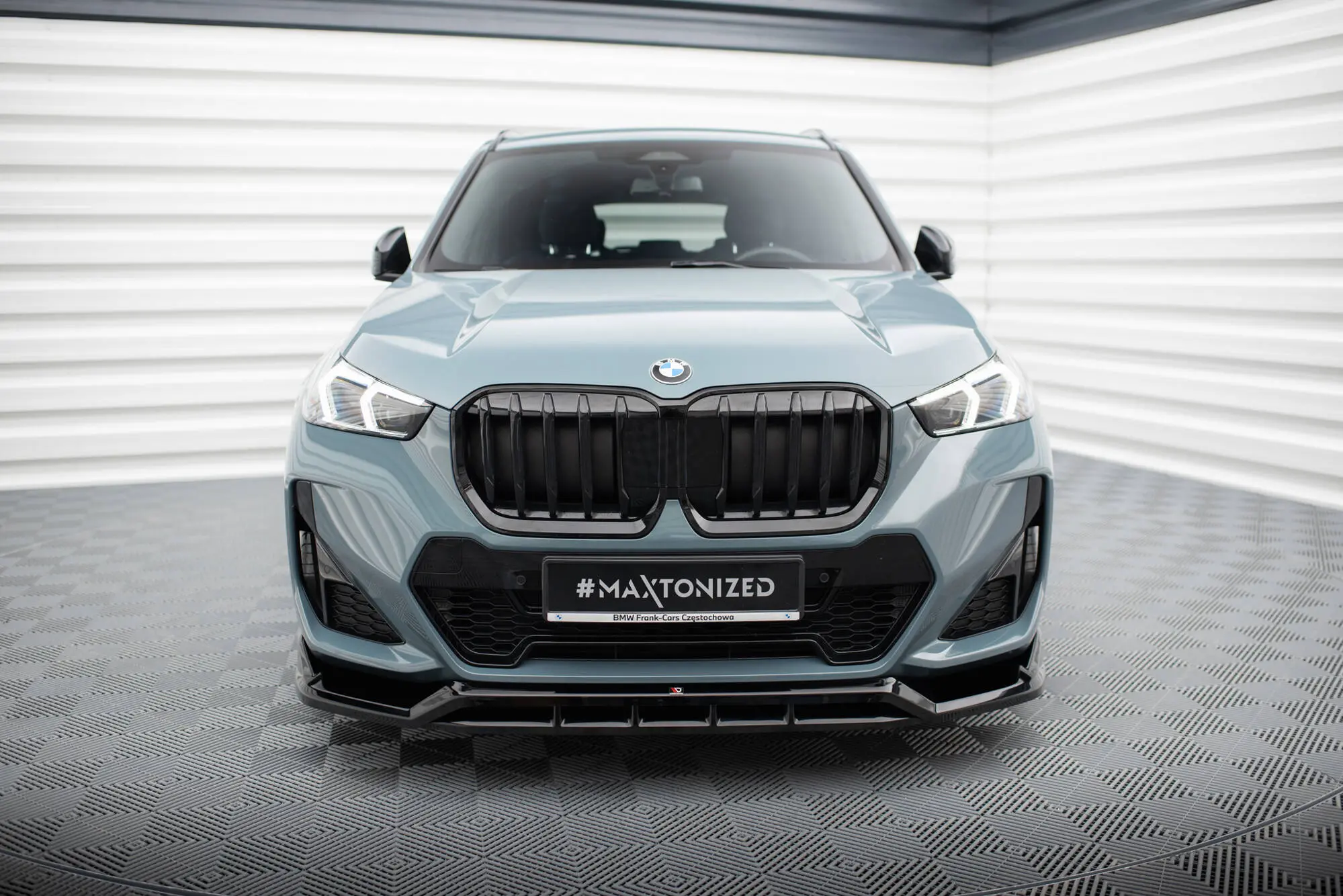 Frontspoiler BMW X1 (U11) M-Pakke 2022 - > | Glossy Black Edition – bilde 3