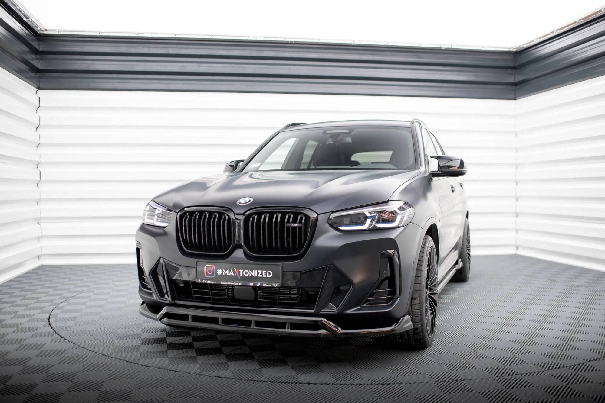 Frontspoiler BMW X3 (G01) / iX3 (G08) M-Pakke Facelift 2021 - 2025 | Glossy Black Edition – bilde 4