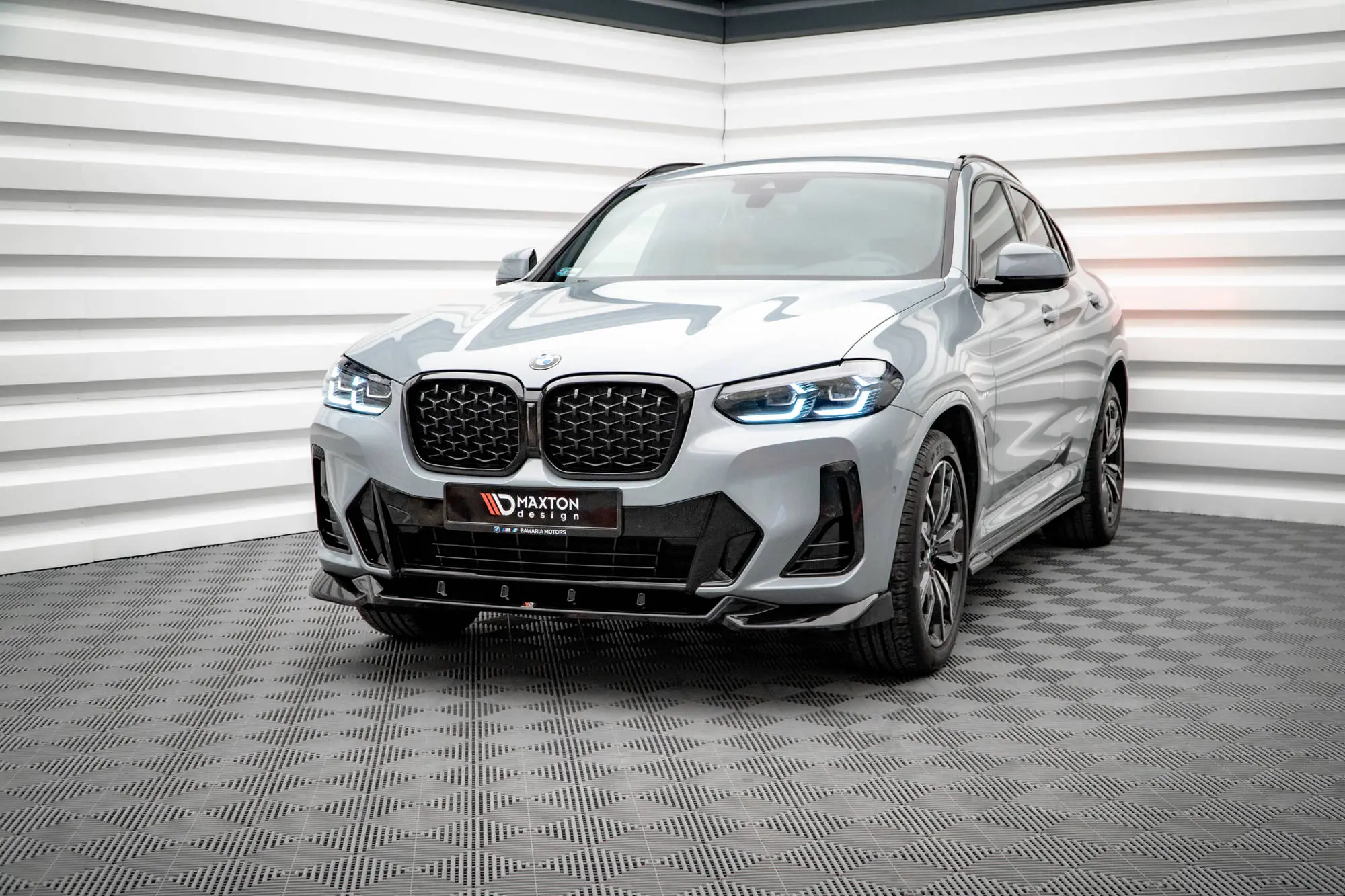 Frontspoiler BMW X4 (G02) M-Pakke Facelift 2021 - 2025 | V.2 Glossy Black Edition – bilde 3