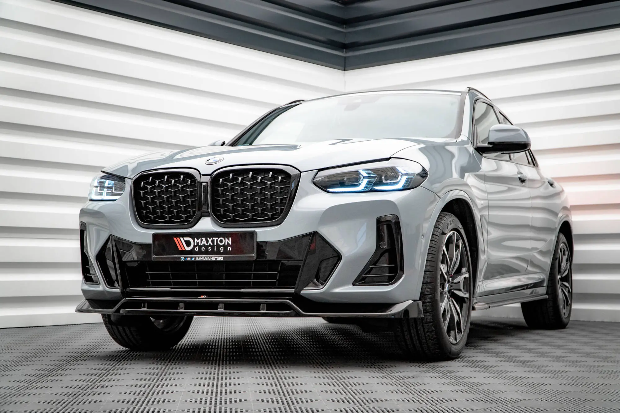 Frontspoiler BMW X4 (G02) M-Pakke Facelift 2021-> | V.1 Glossy Black Edition