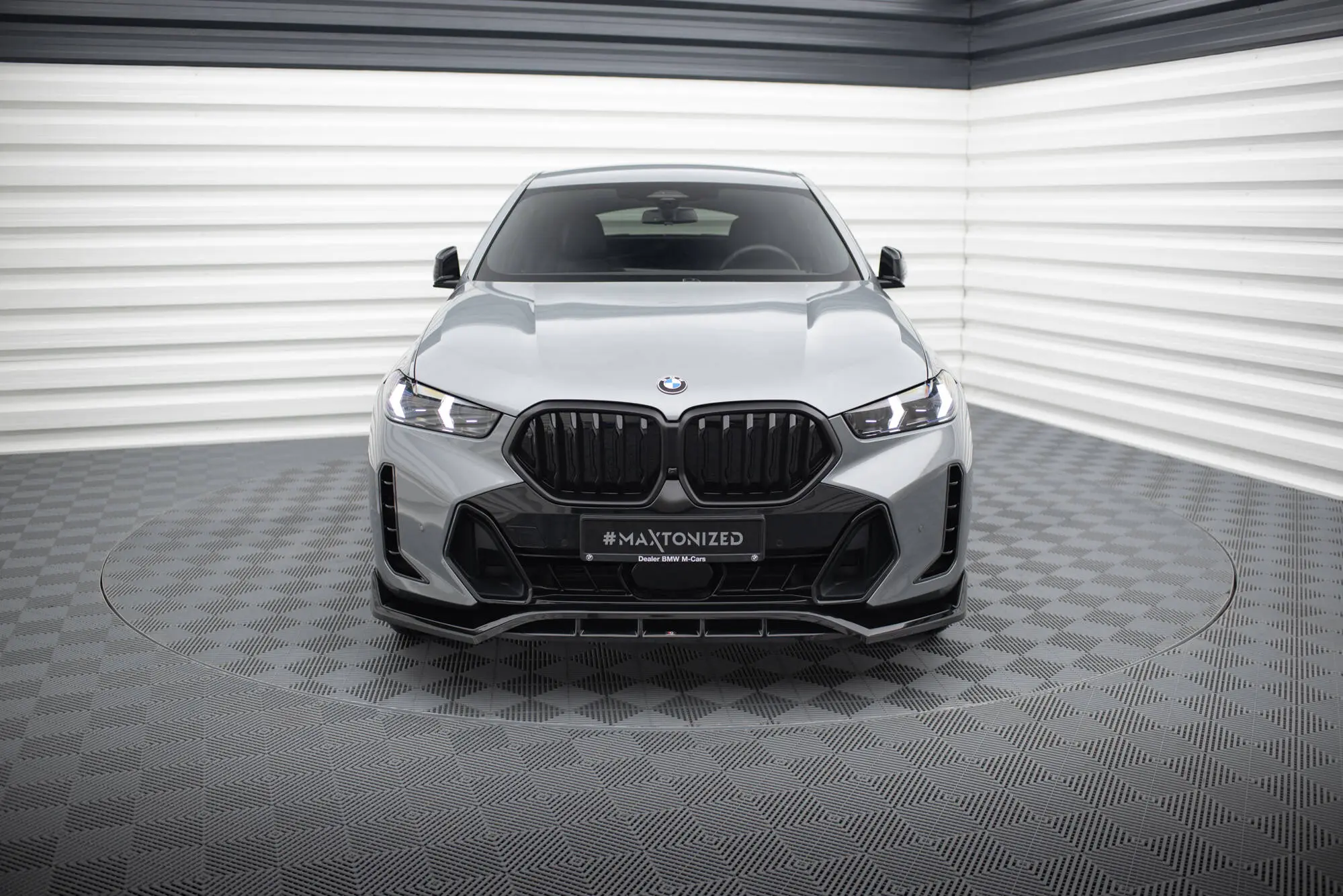 Frontspoiler BMW X6 (G06) M-Pakke Facelift 2023 -> | V.2 Glossy Black Edition – bilde 4
