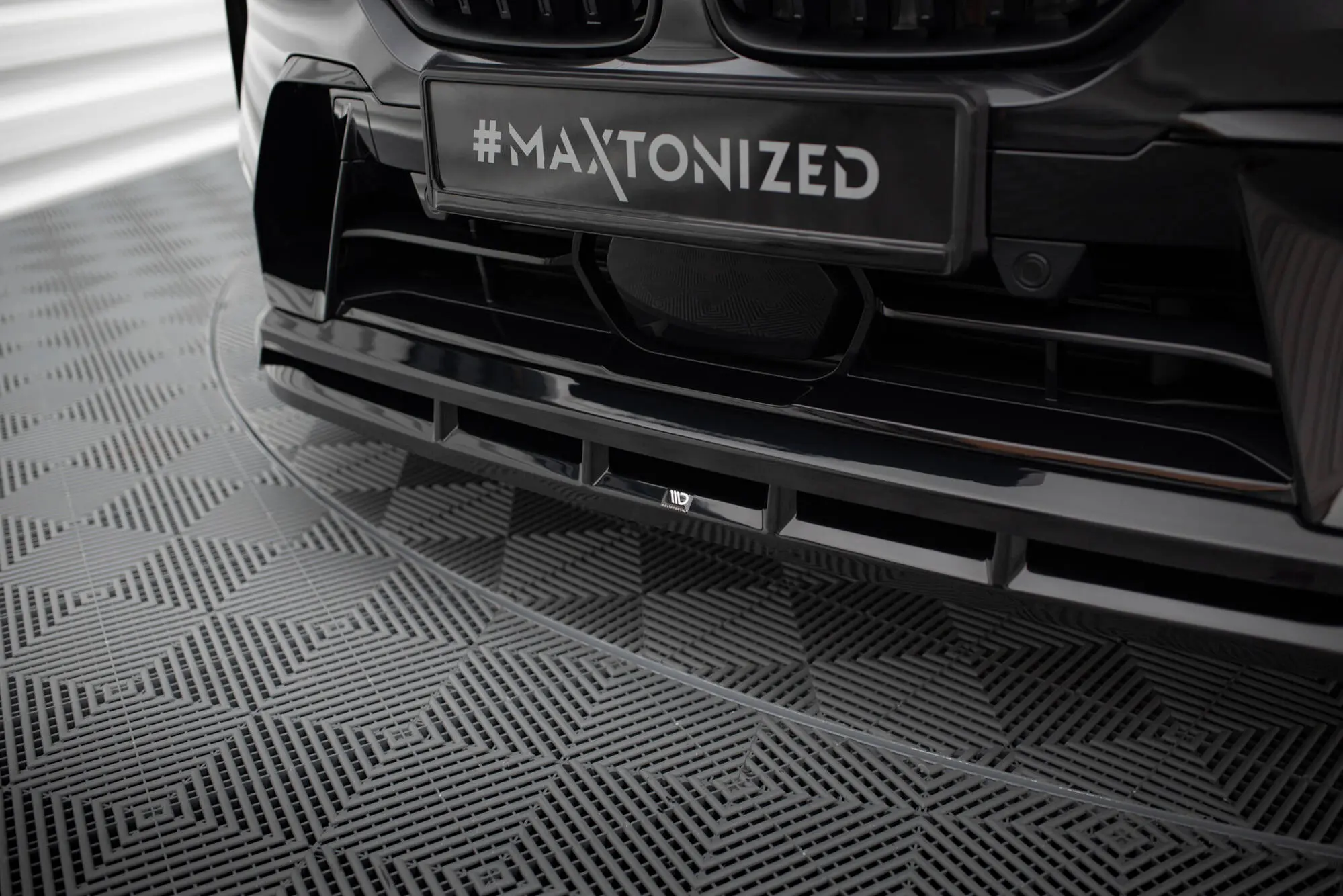 Frontspoiler BMW X7 (G07) M-Pack LCI 2022 -> | Glossy Black Edition