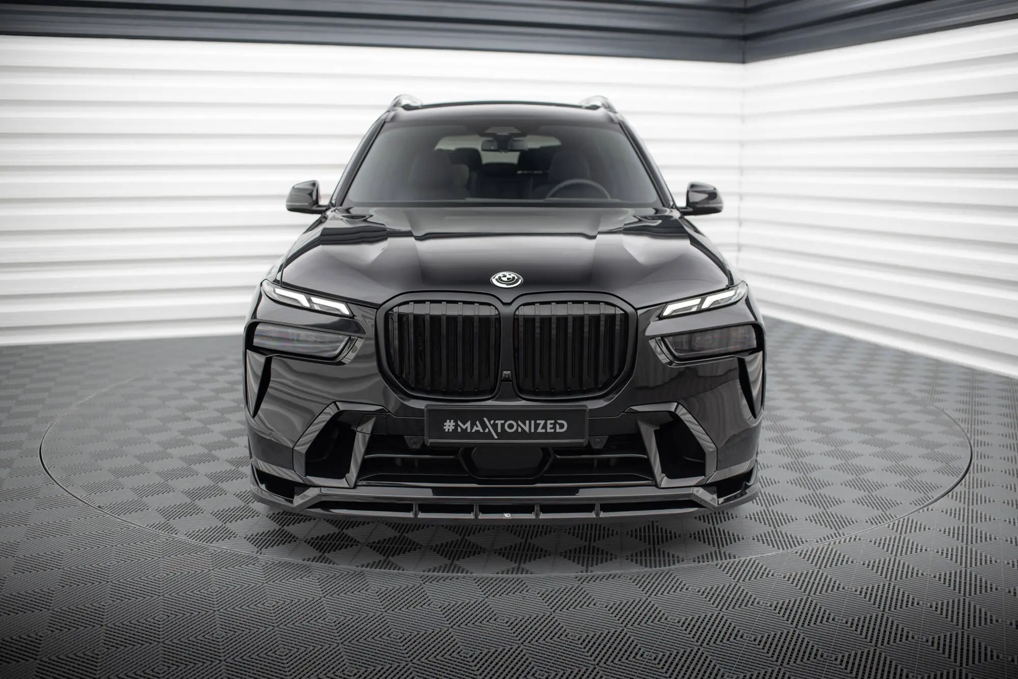 Frontspoiler BMW X7 (G07) M-Pack LCI 2022 -> | Glossy Black Edition – bilde 4