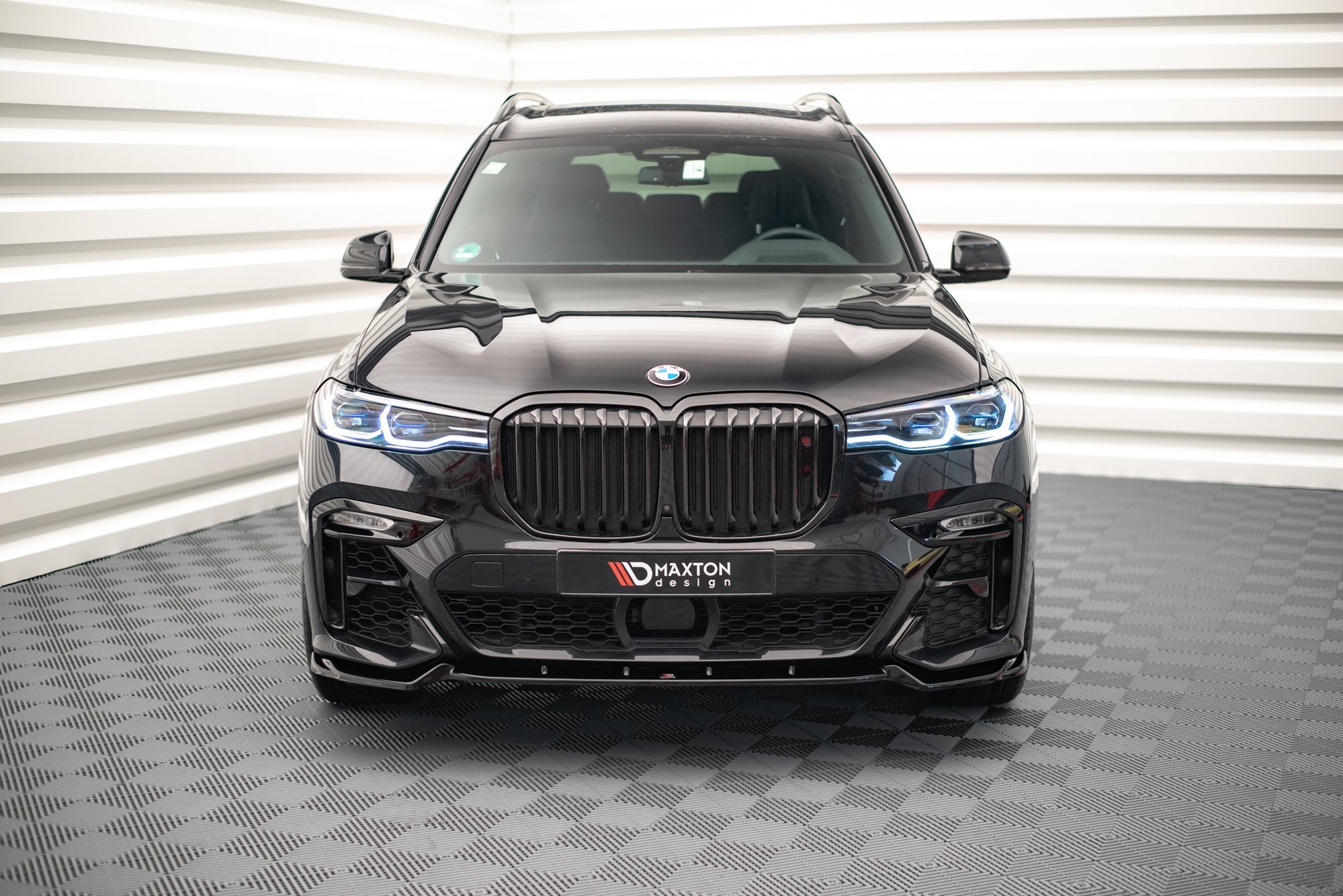 Frontspoiler BMW X7 M (G07) 2018 - 2022 | V.2 Glossy Black Edition – bilde 3