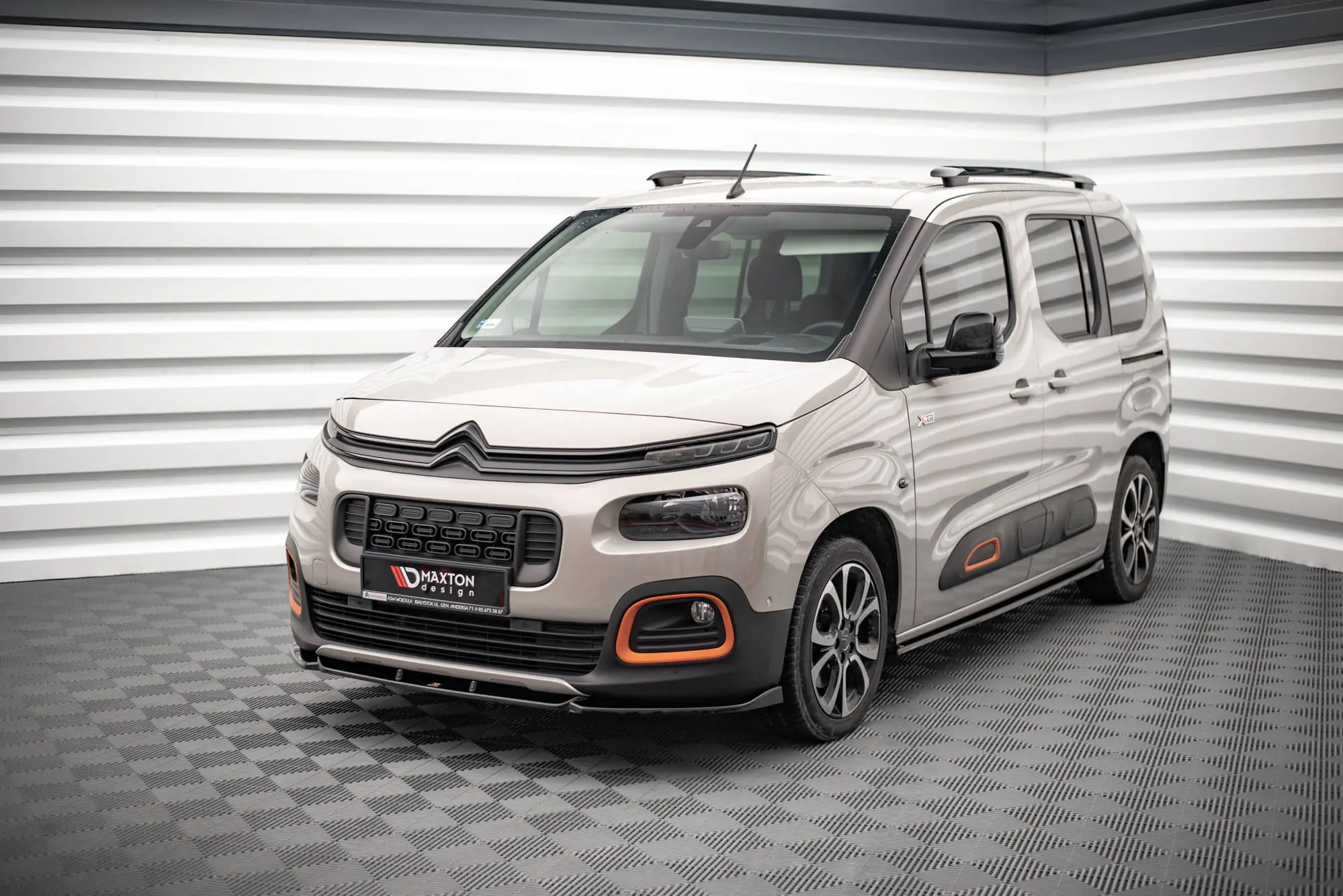 Frontspoiler Citroen Berlingo IV 2018 -> | Glossy Black Edition – bilde 4