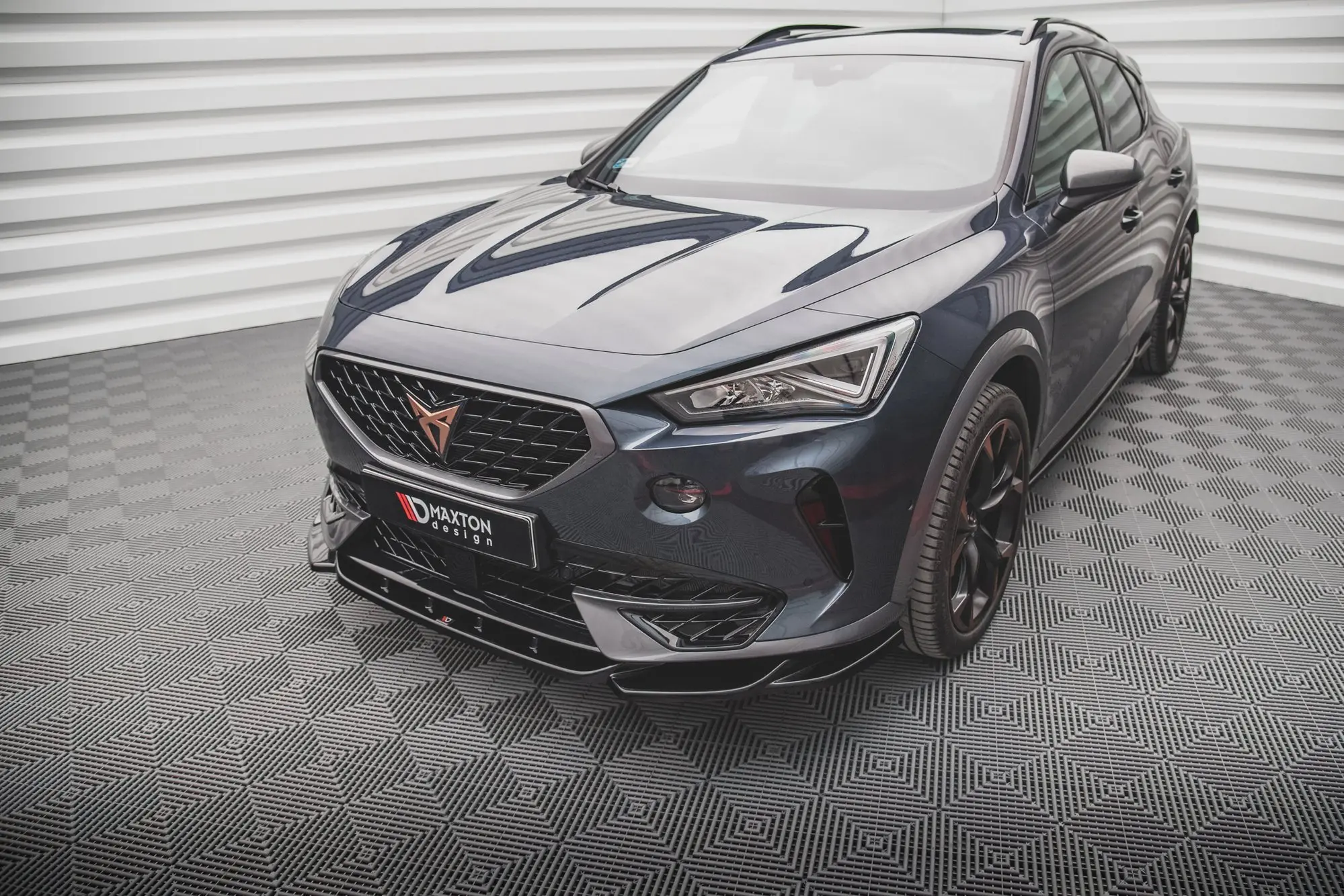 Frontspoiler Cupra Formentor 2020->| V.1 Glossy Black Edition – bilde 3