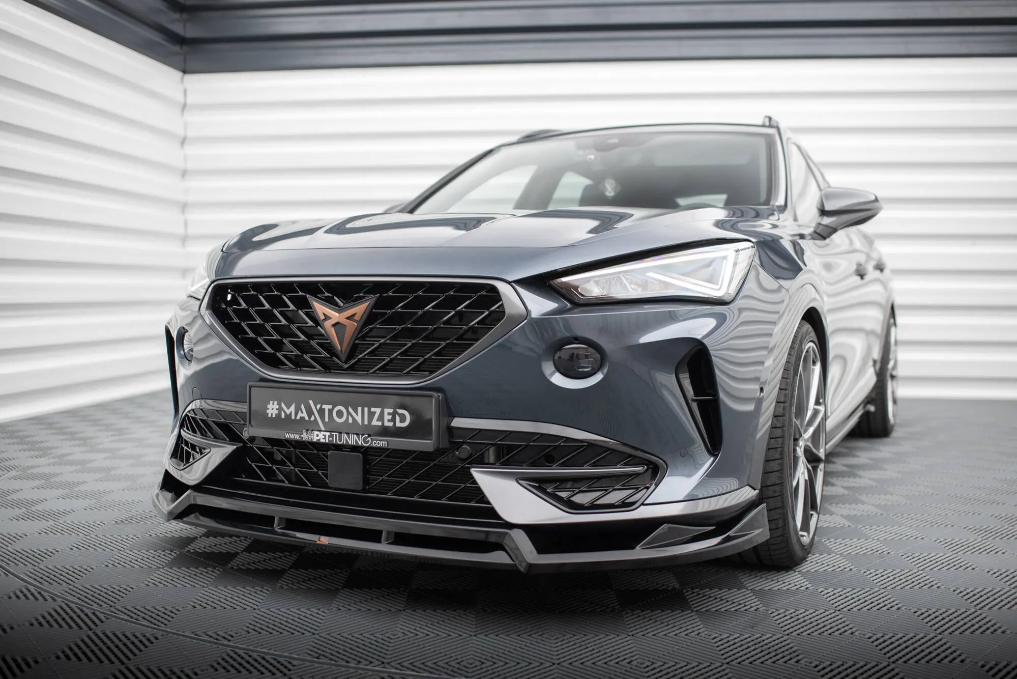 Frontspoiler Cupra Formentor 2020 - > | V.4 Glossy Black Edition Image 4