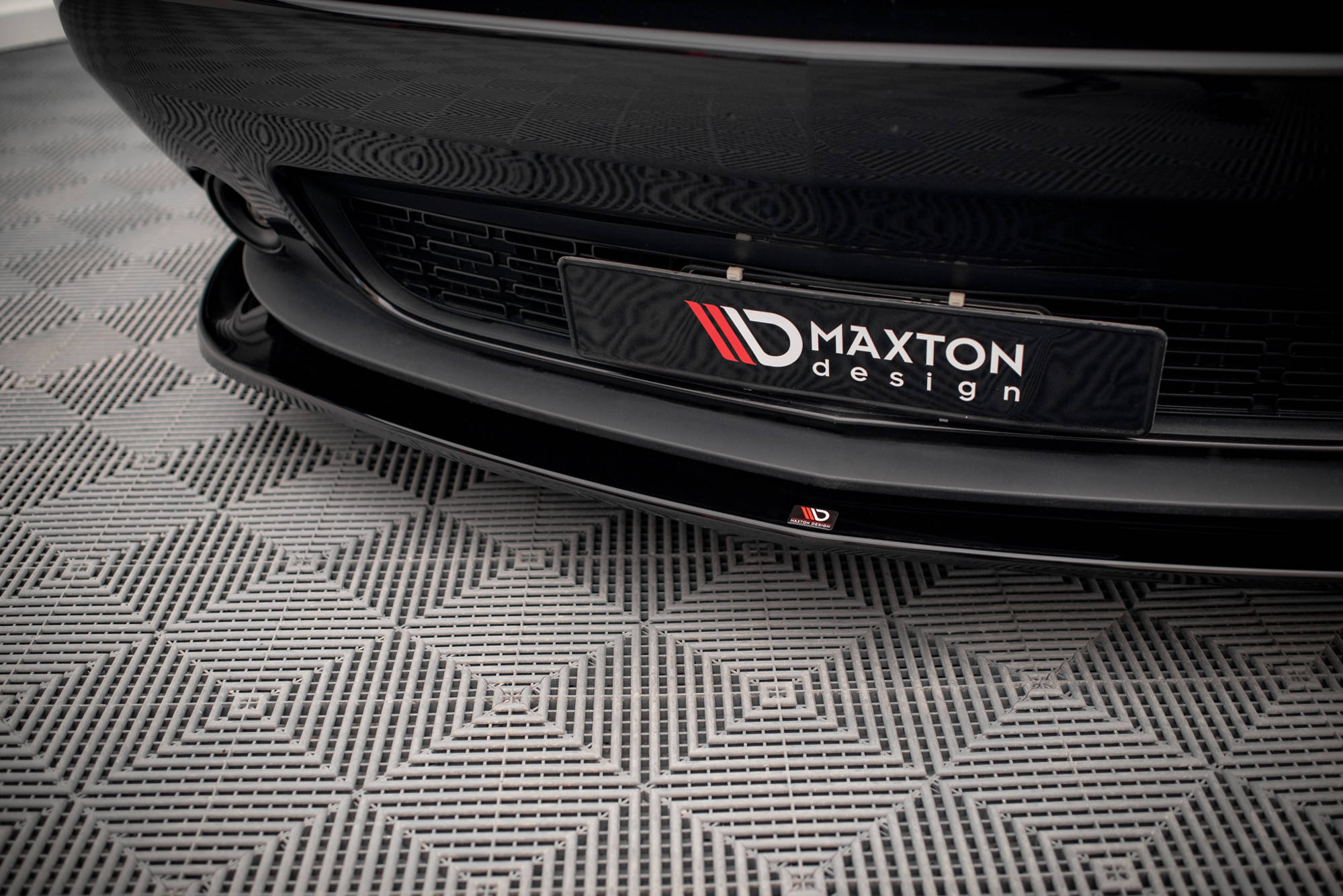 Frontspoiler Dodge Challenger RT mk3 Facelift 2014-> | Glossy Black Edition – bilde 4