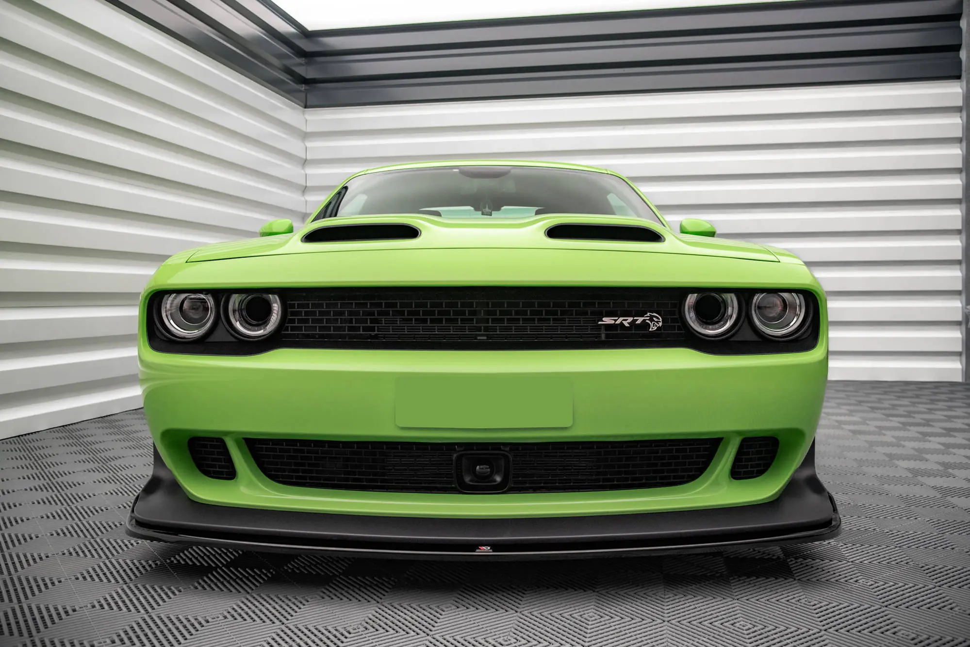 Frontspoiler Dodge Challenger SRT Hellcat Widebody mk3 2015-> | Glossy Black Edition Image 3