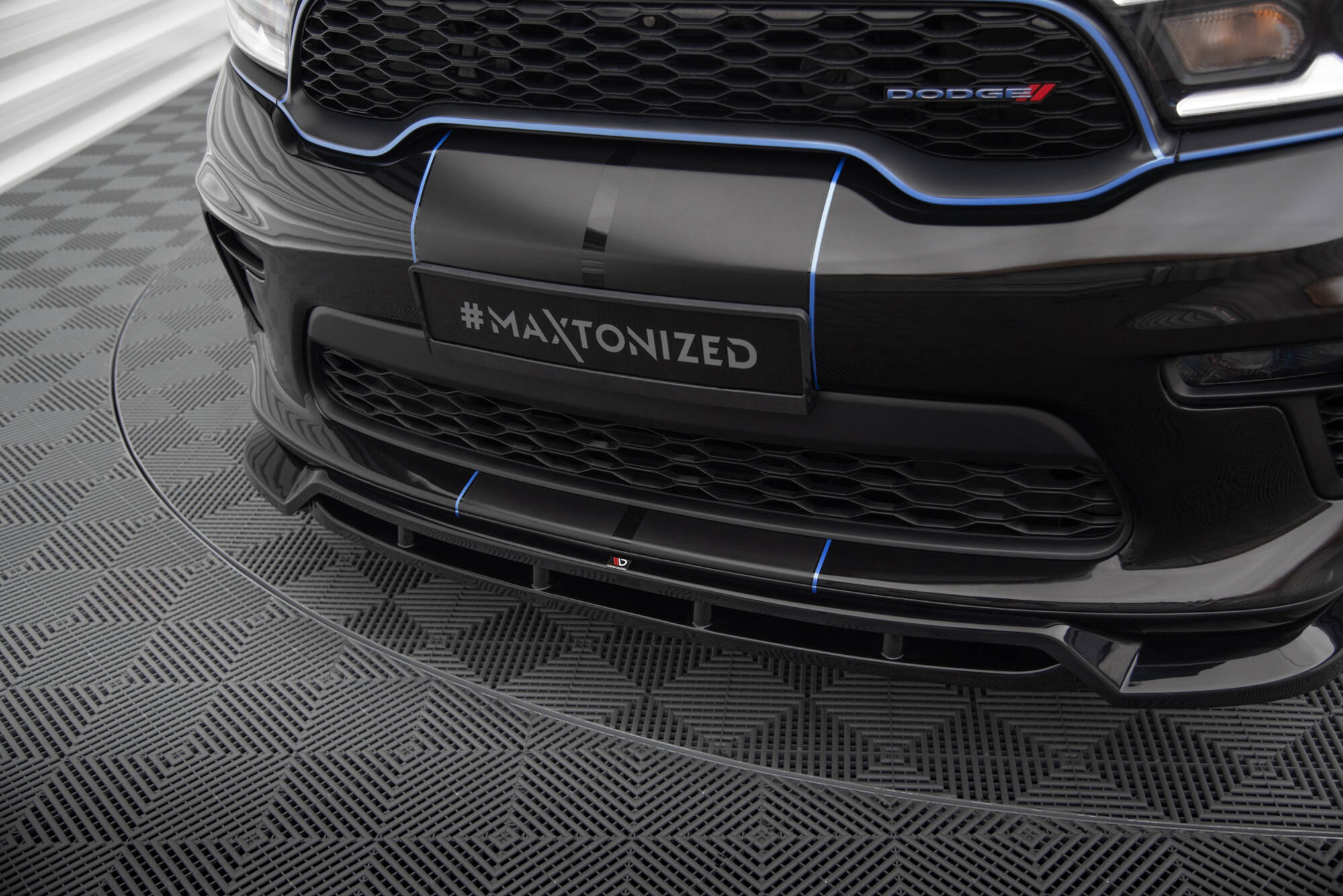 Frontspoiler Dodge Durango mk3 facelift 2020 - > | Glossy Black Edition