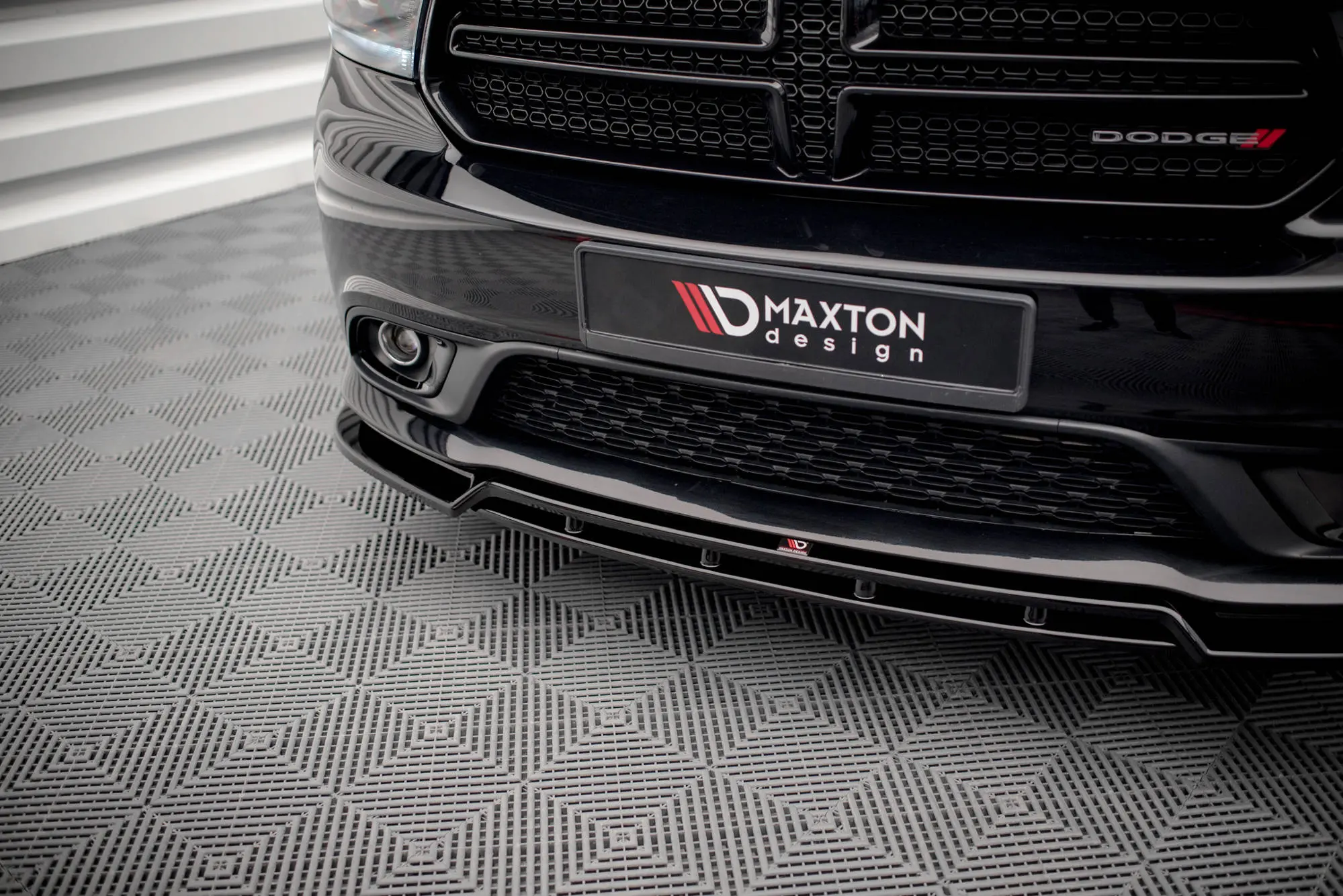 Frontspoiler Dodge Durango mk3 RT 2014-2018 | Glossy Black Edition – bilde 3
