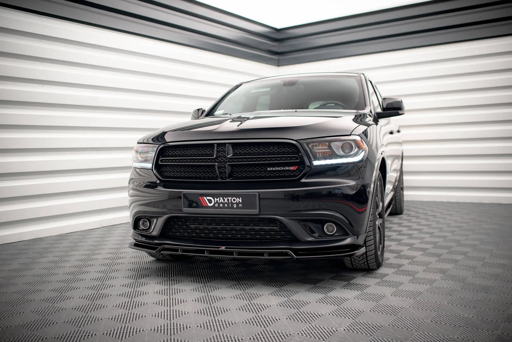 Frontspoiler Dodge Durango mk3 RT 2014-2018 | Glossy Black Edition – bilde 4