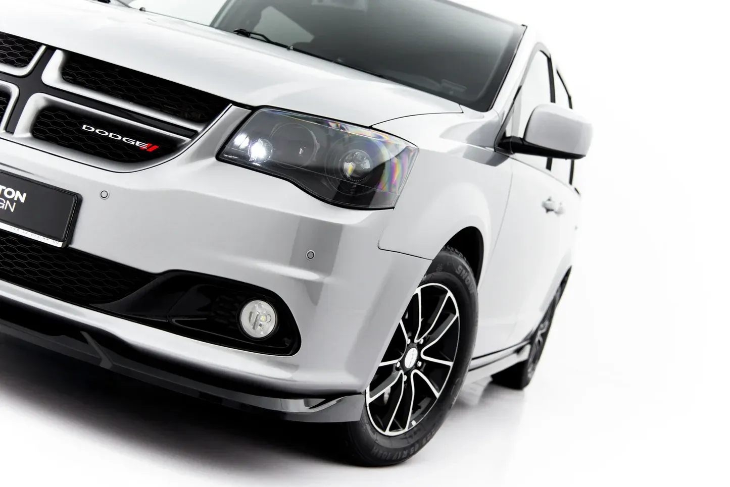 Frontspoiler Dodge Grand Caravan V Facelift 2010 - 2020 | Glossy Black Edition – bilde 2