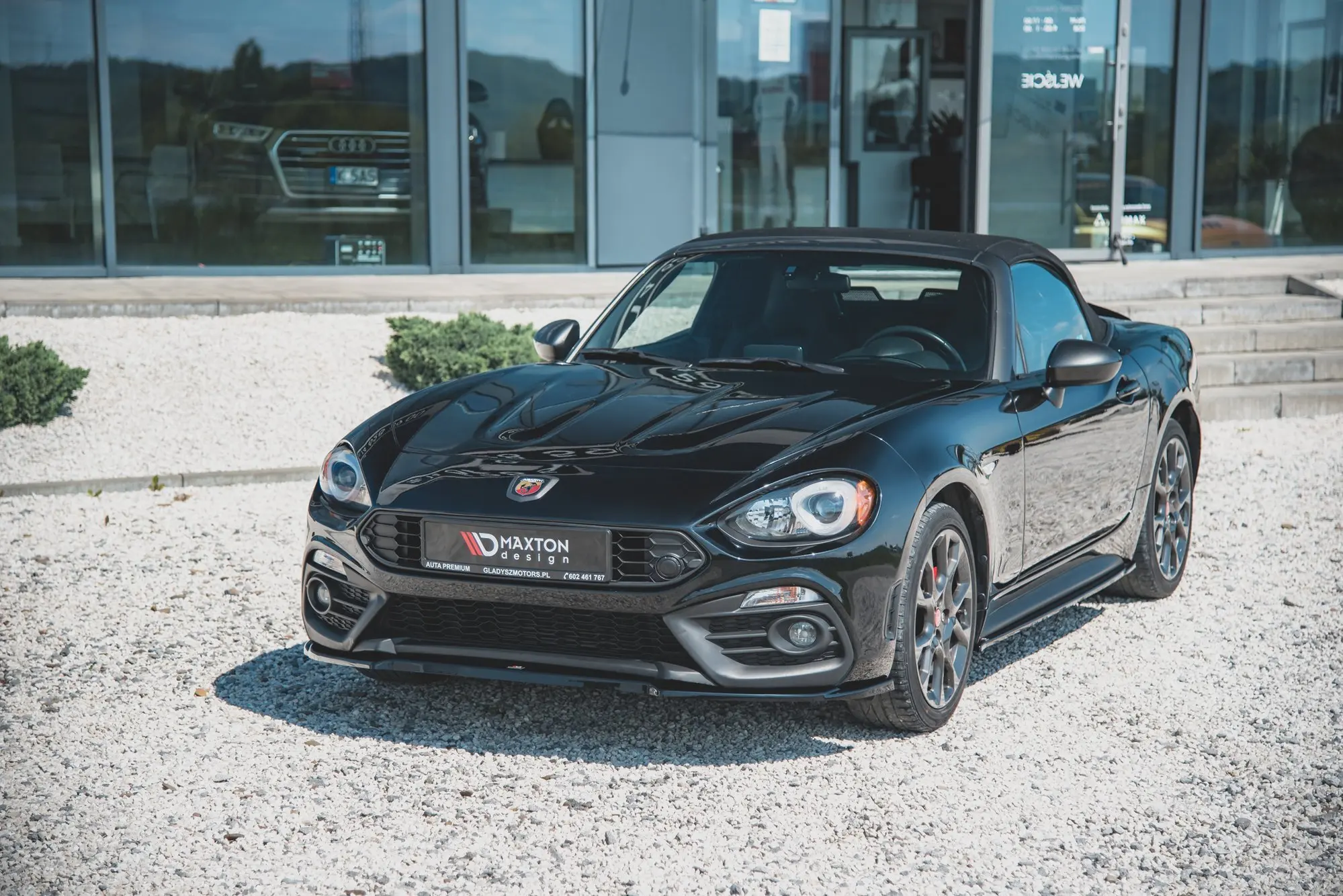 Frontspoiler Fiat 124 Spider Abarth 2017-> | Glossy Black Edition – bilde 5